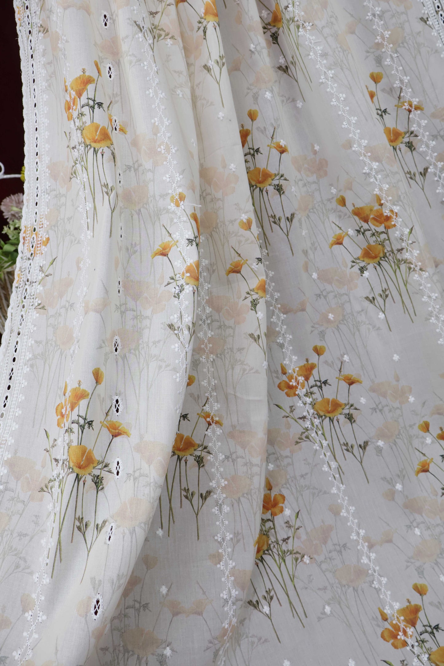 Embroidered Lawn Shawl LSST26