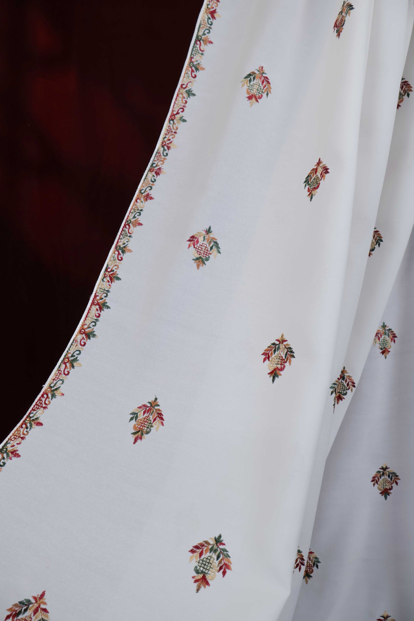 Embroidered Lawn Shawl HLSH109