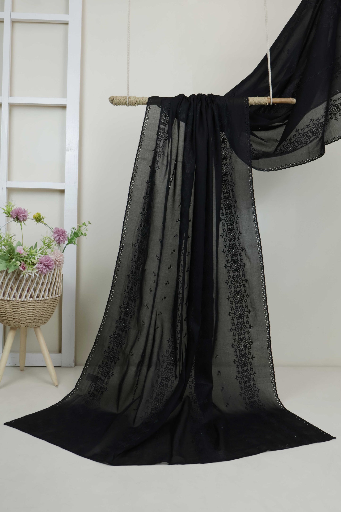 Embroidered Lawn Shawl HLSH160
