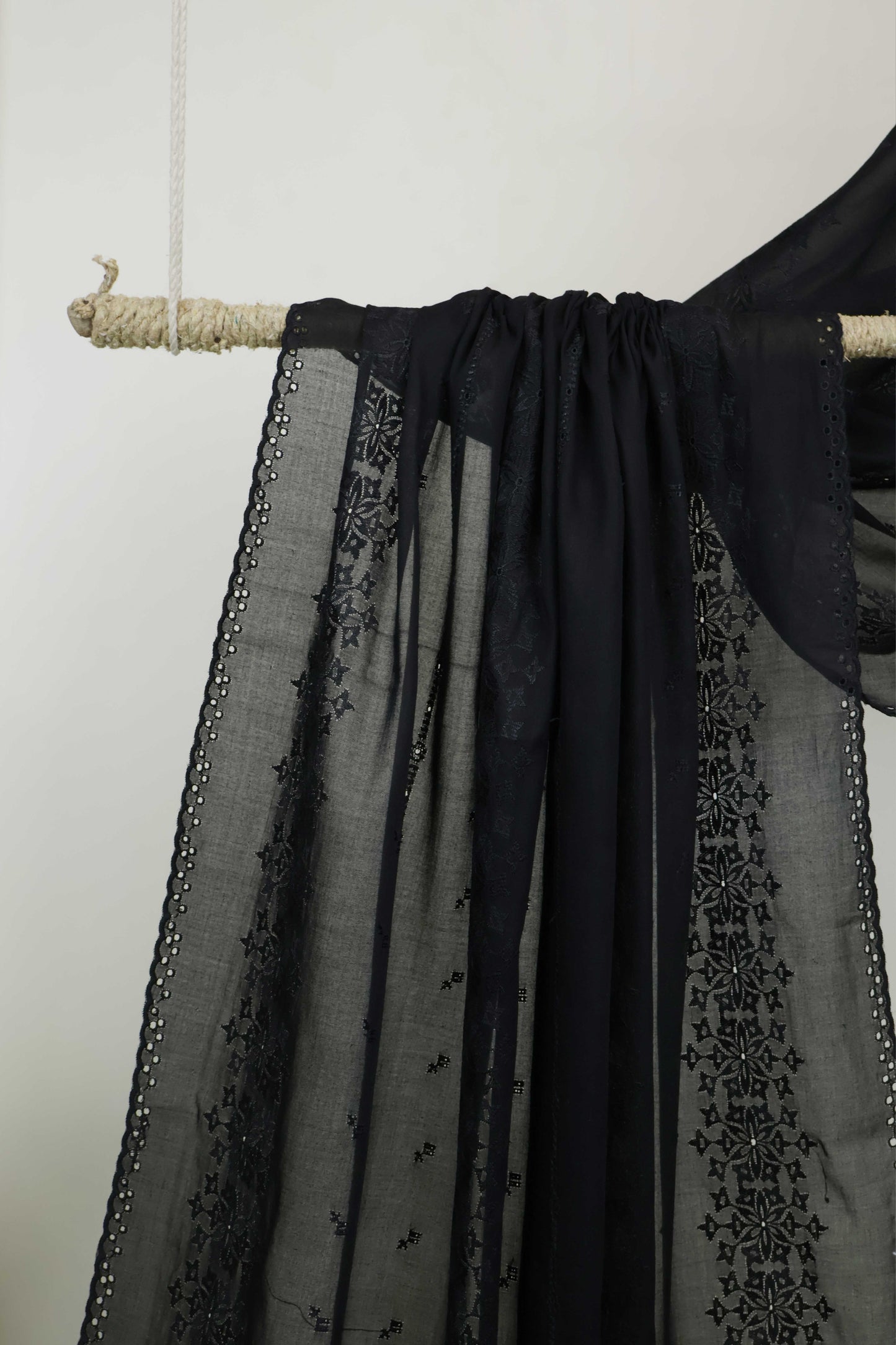 Embroidered Lawn Shawl HLSH160