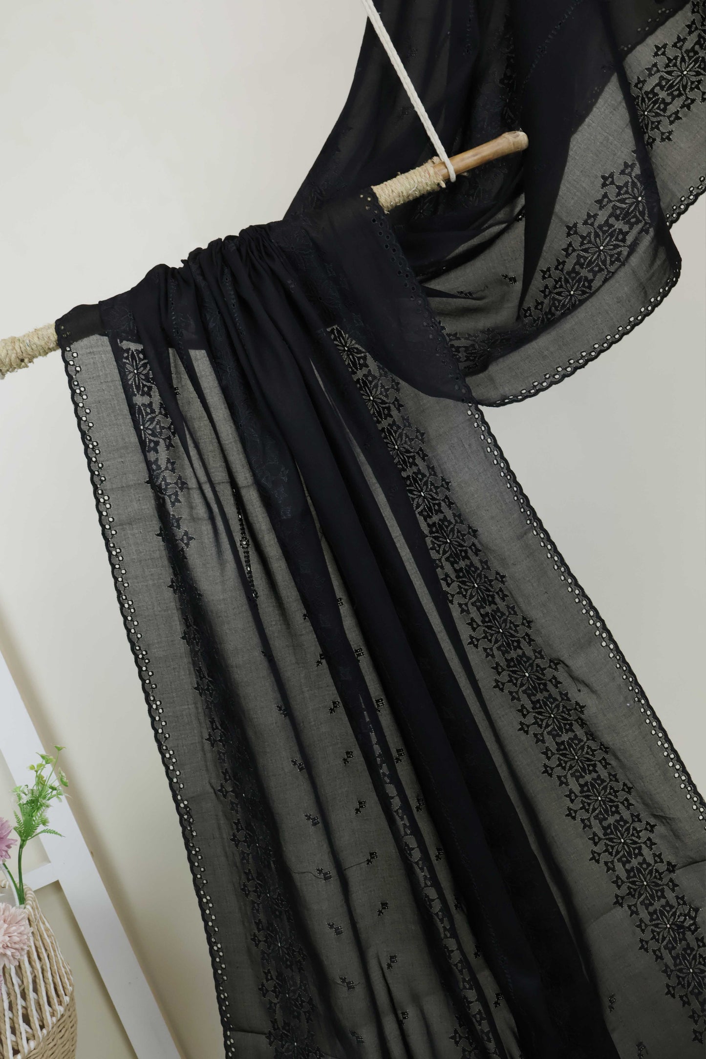 Embroidered Lawn Shawl HLSH160