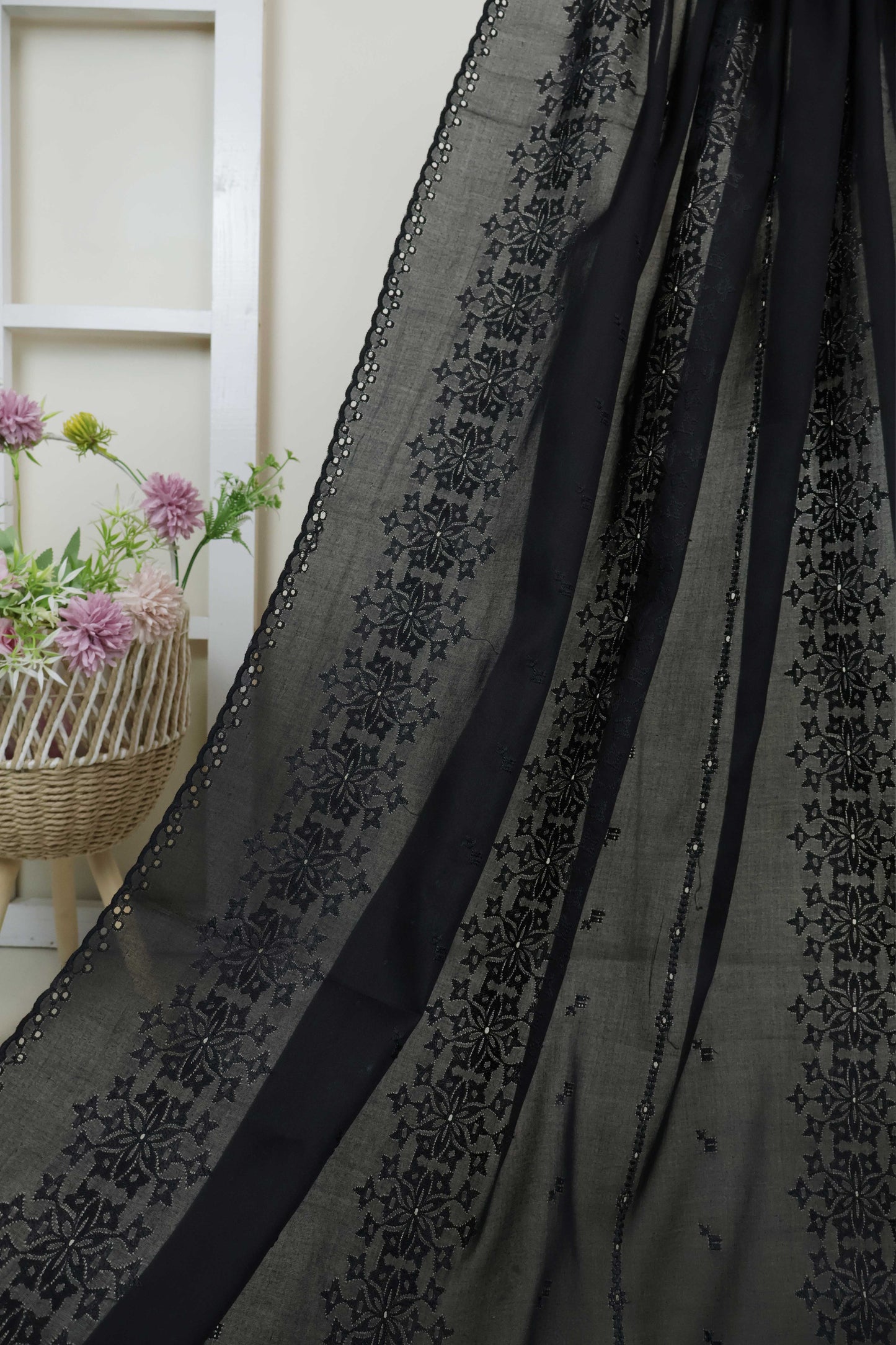 Embroidered Lawn Shawl HLSH160