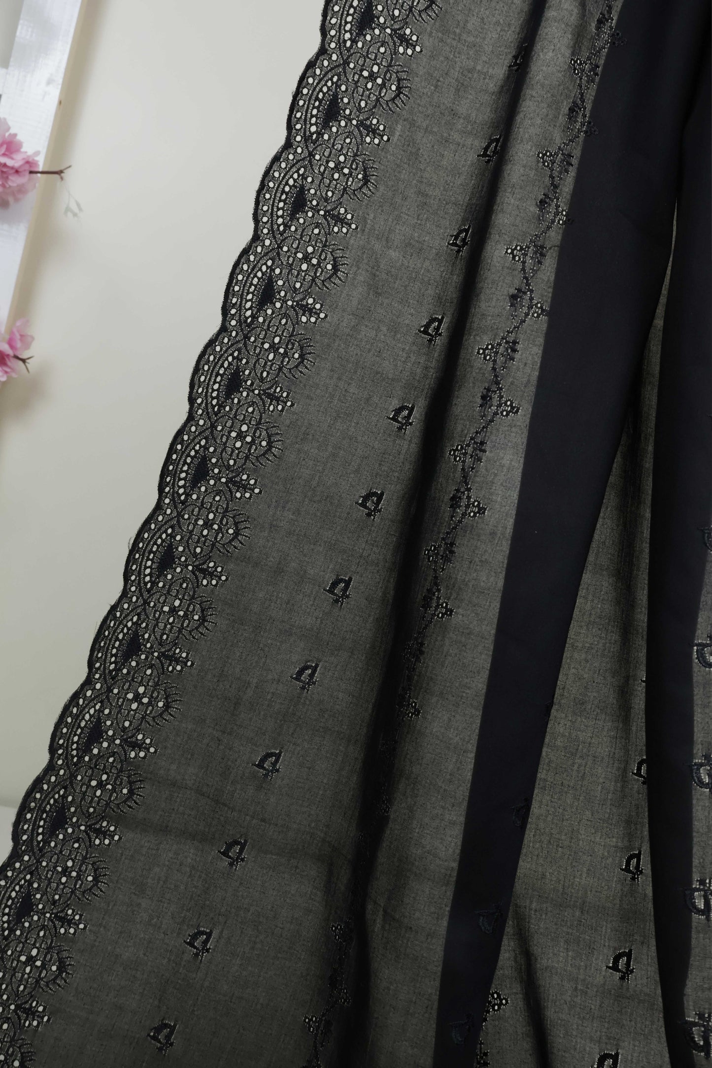 Embroidered Lawn Shawl HLSH161