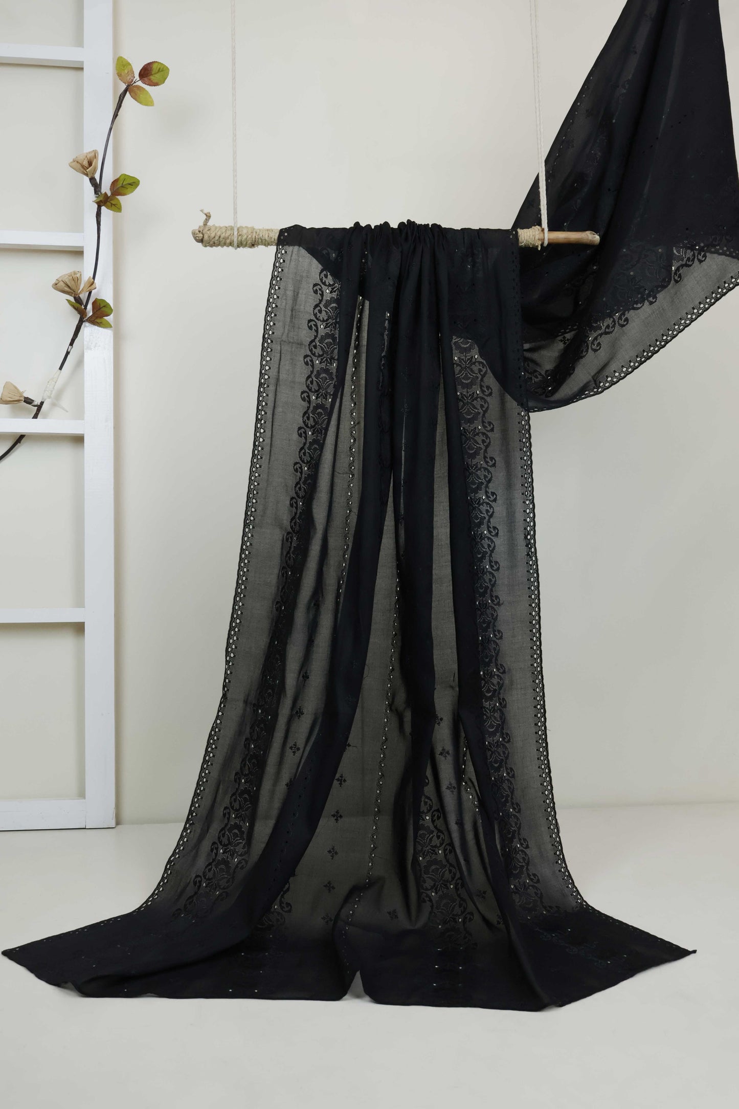 Embroidered Lawn Shawl HLSH162