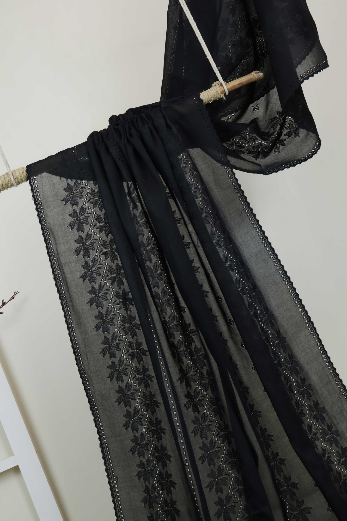 Embroidered Lawn Shawl HLSH165