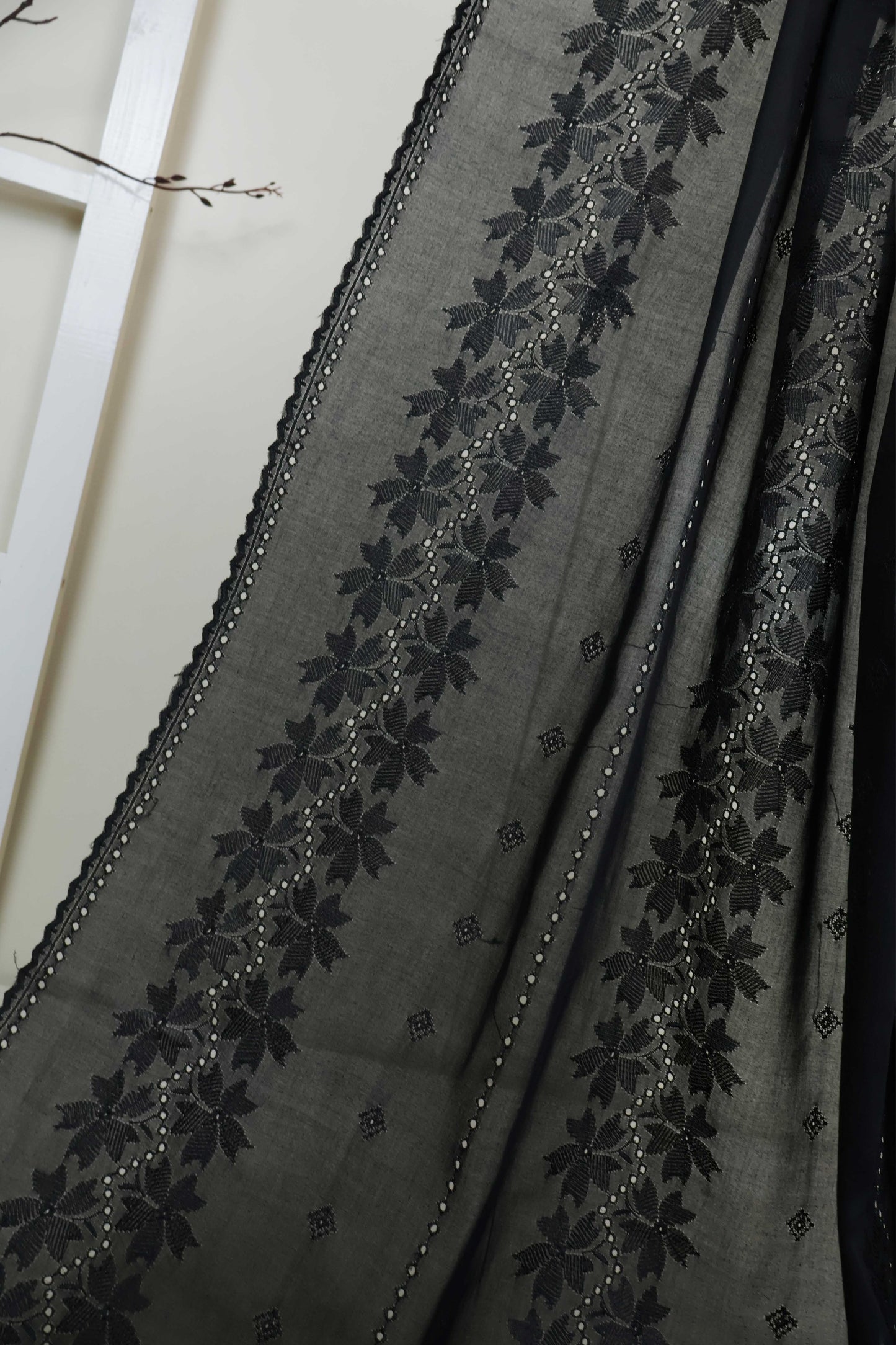 Embroidered Lawn Shawl HLSH165