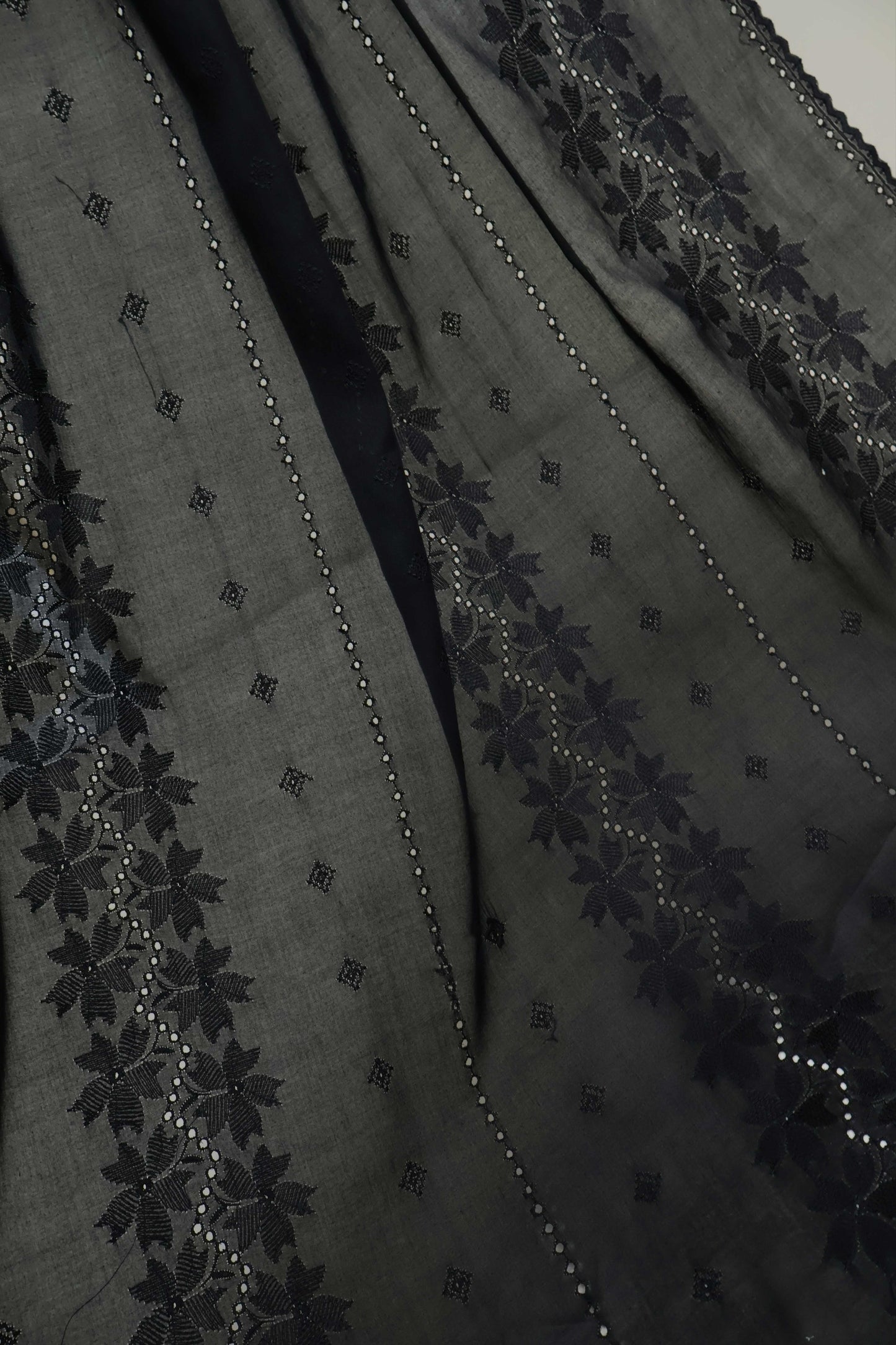 Embroidered Lawn Shawl HLSH165