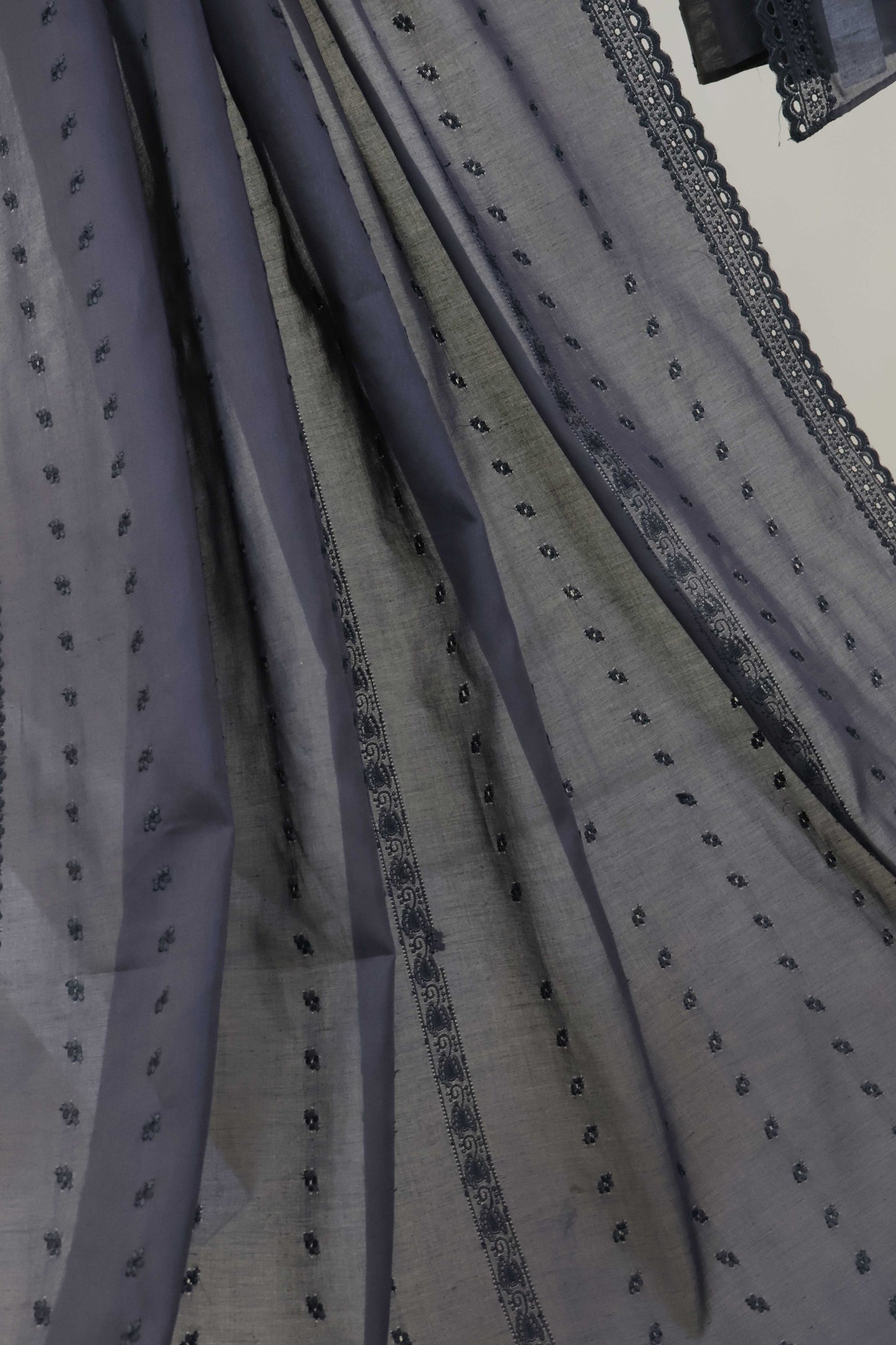 Embroidered Lawn Shawl 3787J