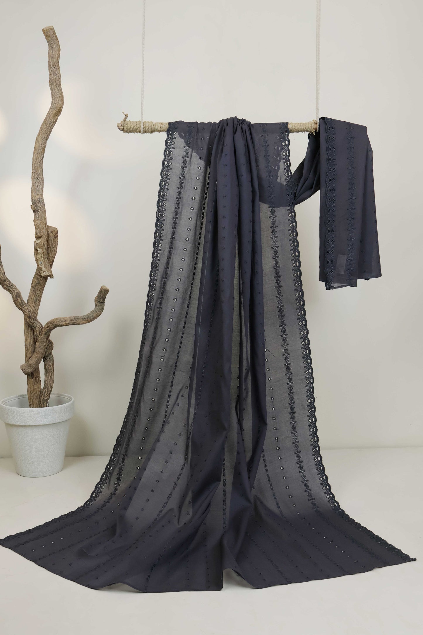Embroidered Lawn Shawl 3787K