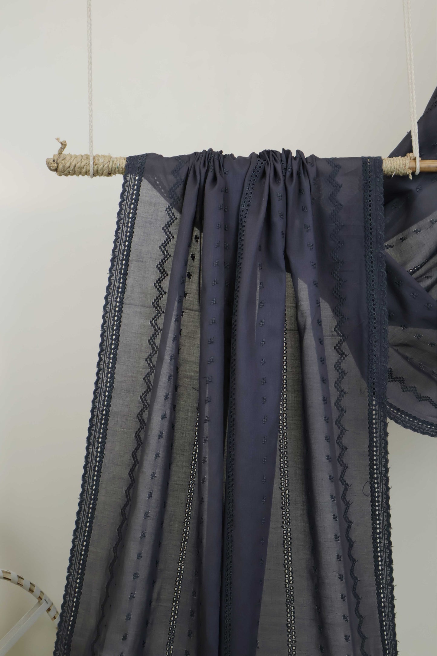 Embroidered Lawn Shawl 3787L
