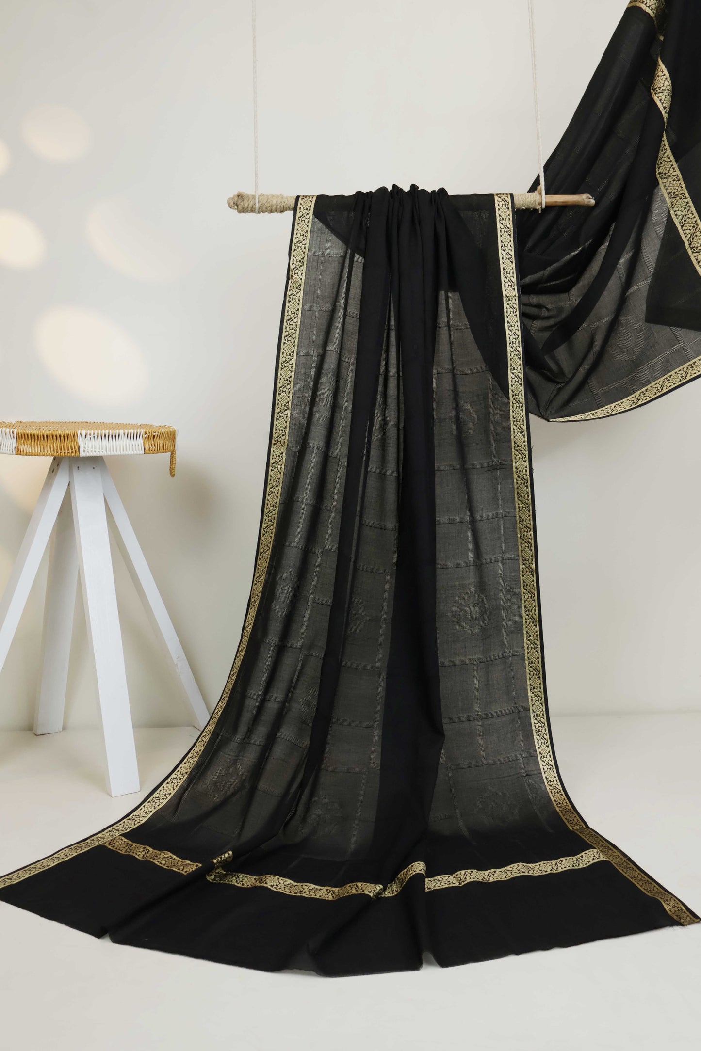 Jacquard Border Lawn Shawl HLSH136