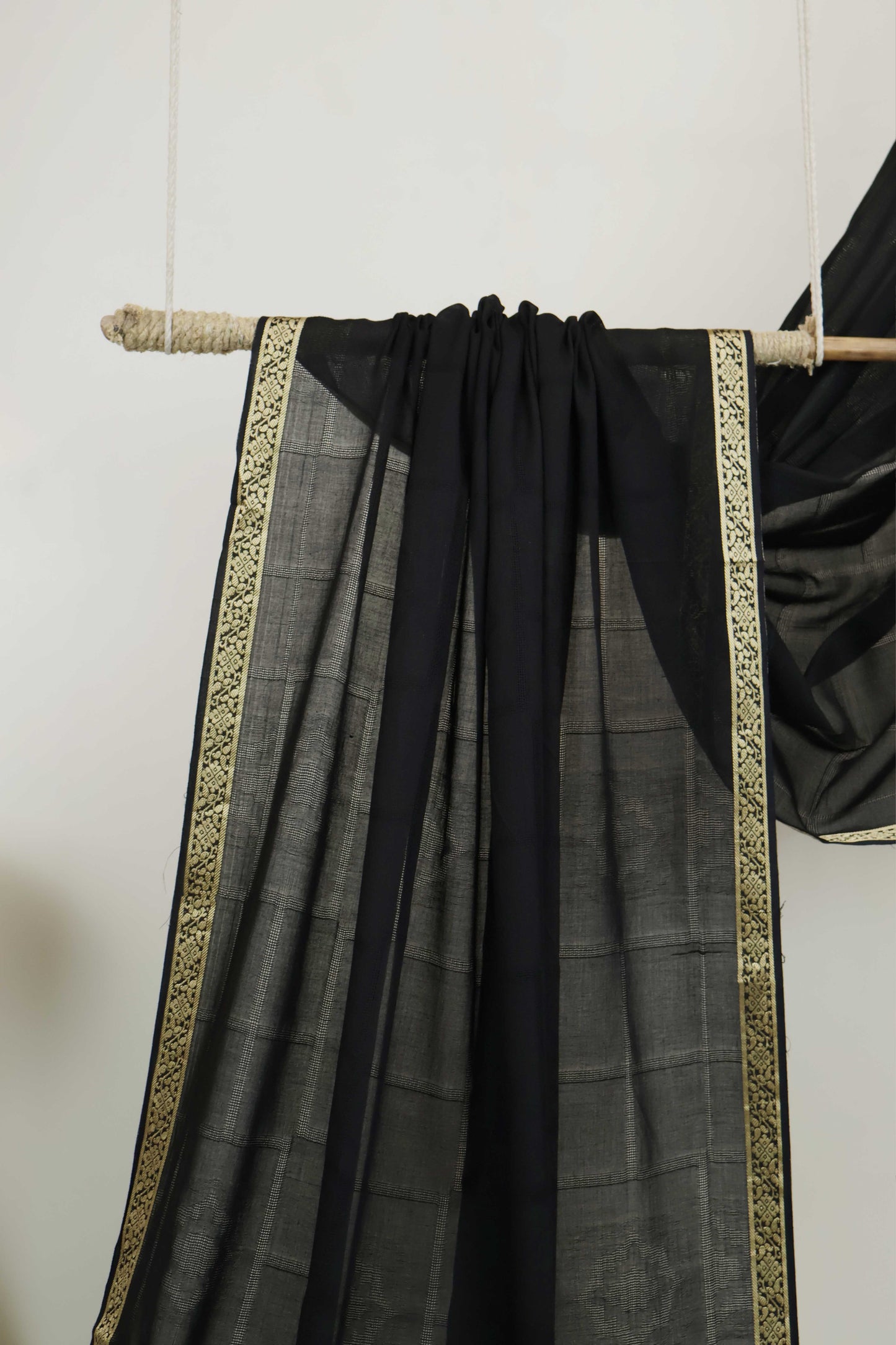 Jacquard Border Lawn Shawl HLSH136