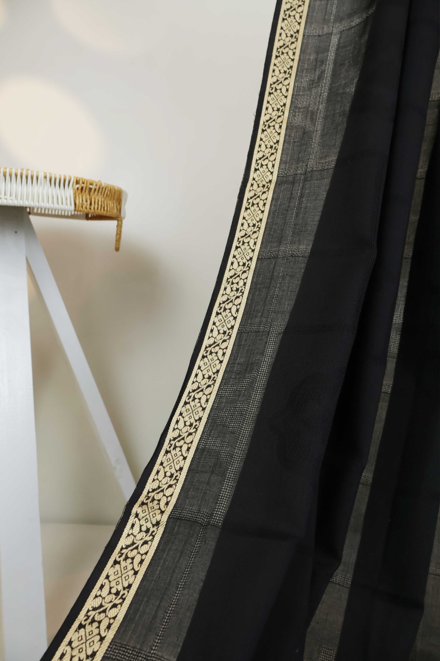 Jacquard Border Lawn Shawl HLSH136