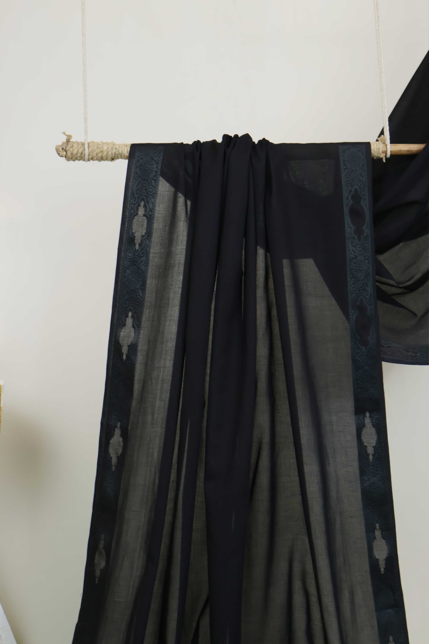 Jacquard Border Lawn Shawl HLSH141