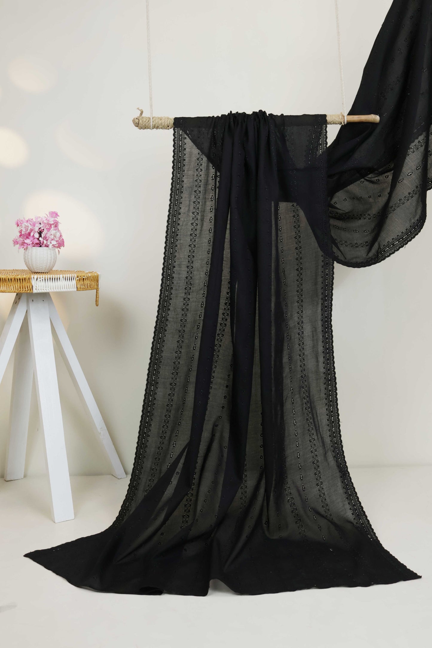 Embroidered Lawn Shawl 3787G