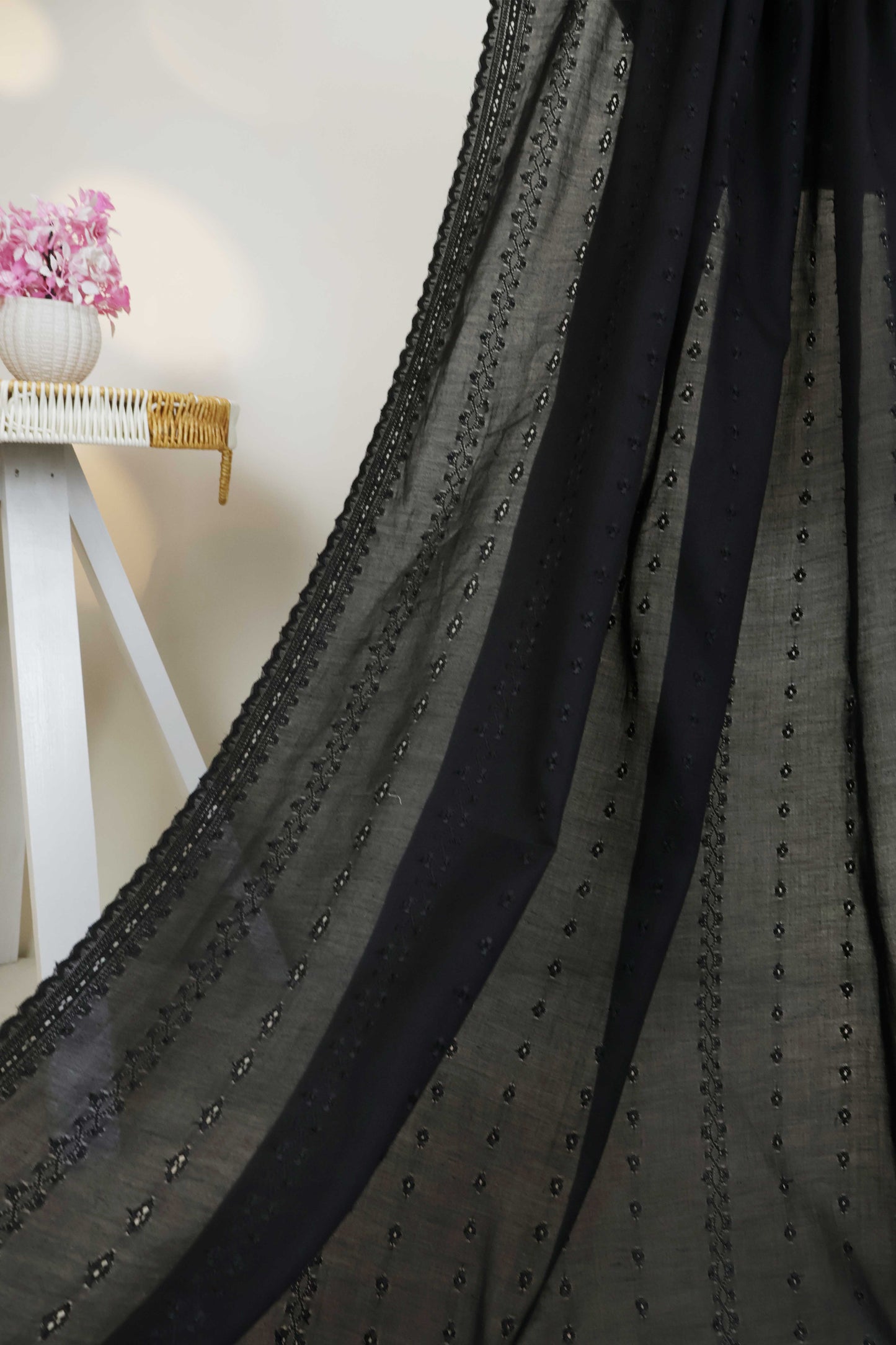 Embroidered Lawn Shawl 3787G