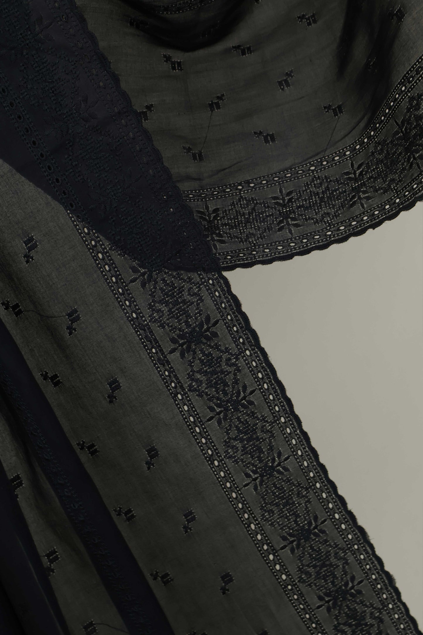 Embroidered Lawn Shawl HLSH120