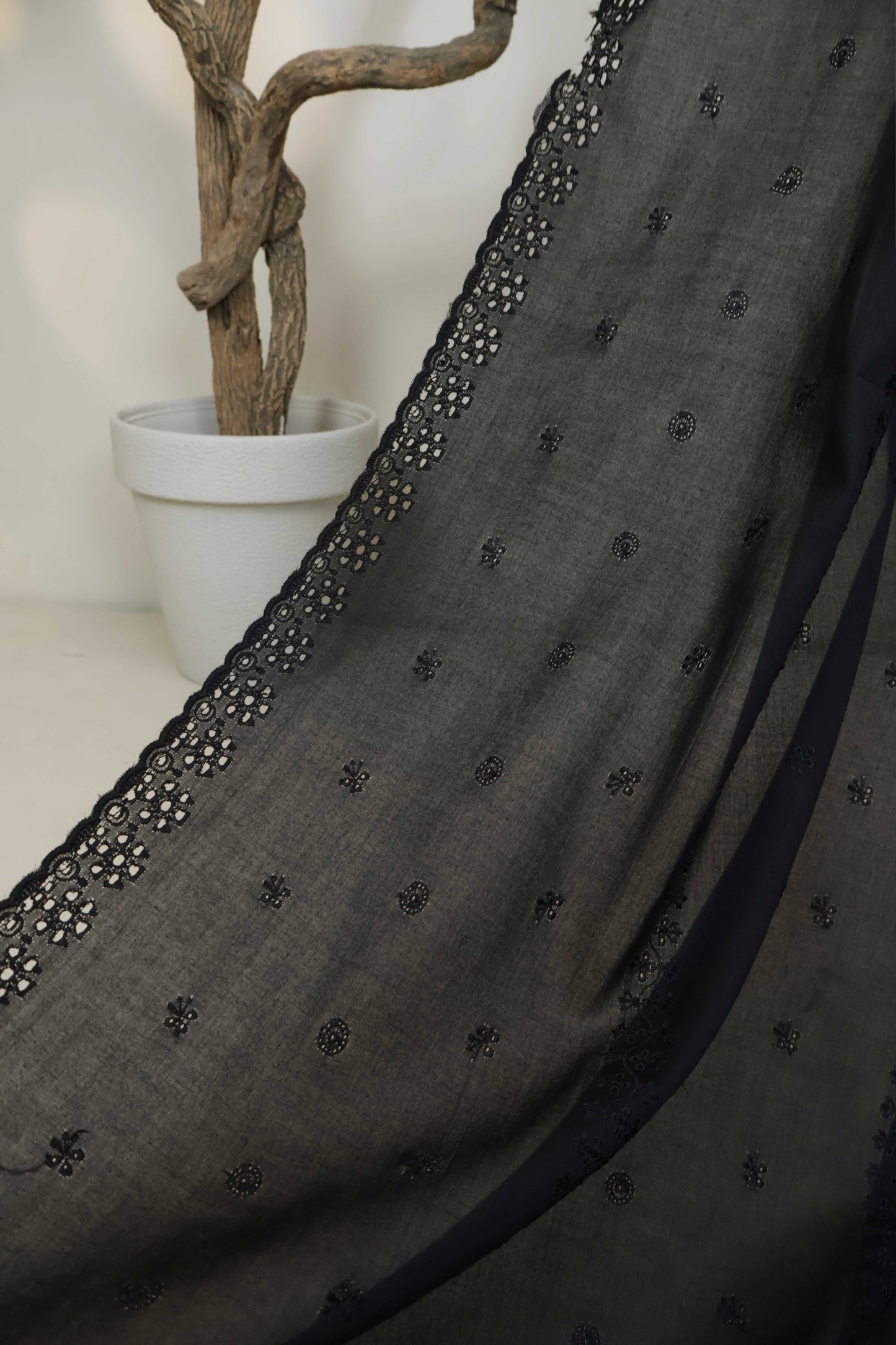 Embroidered Lawn Shawl HLSH126