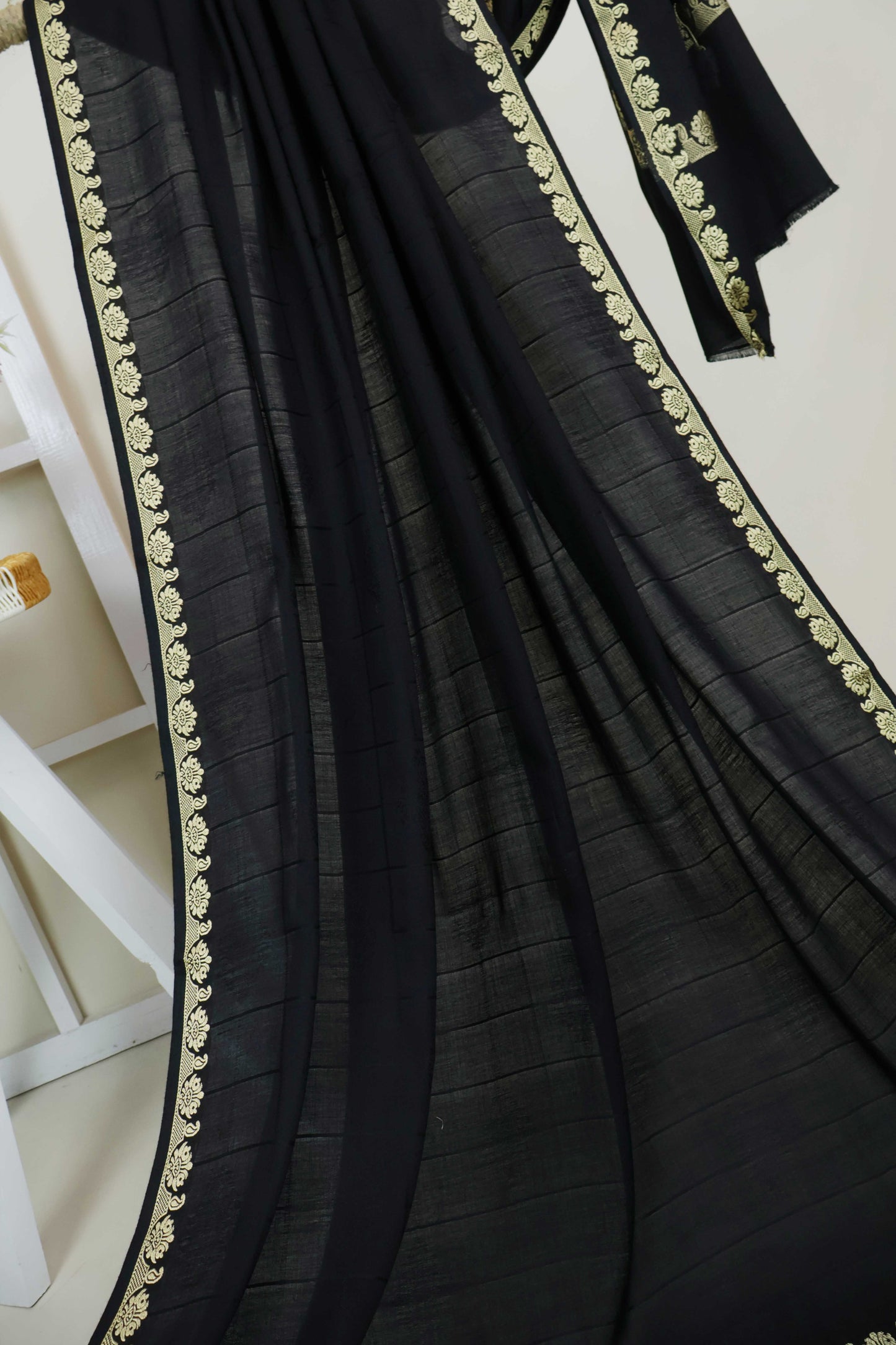 Jacquard Border Shawl HLSH101