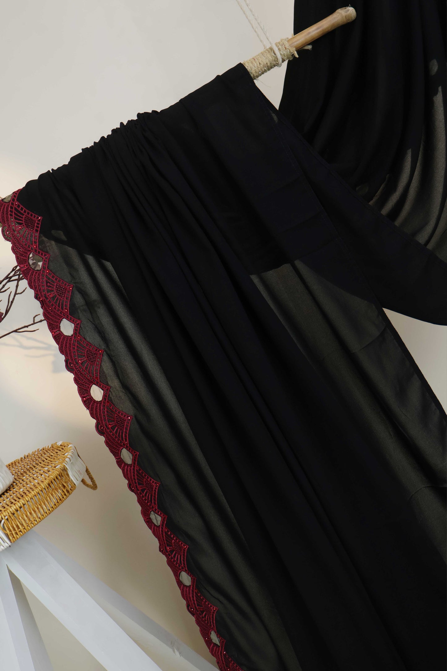 Embroidered Boarder Shawl HLSH173