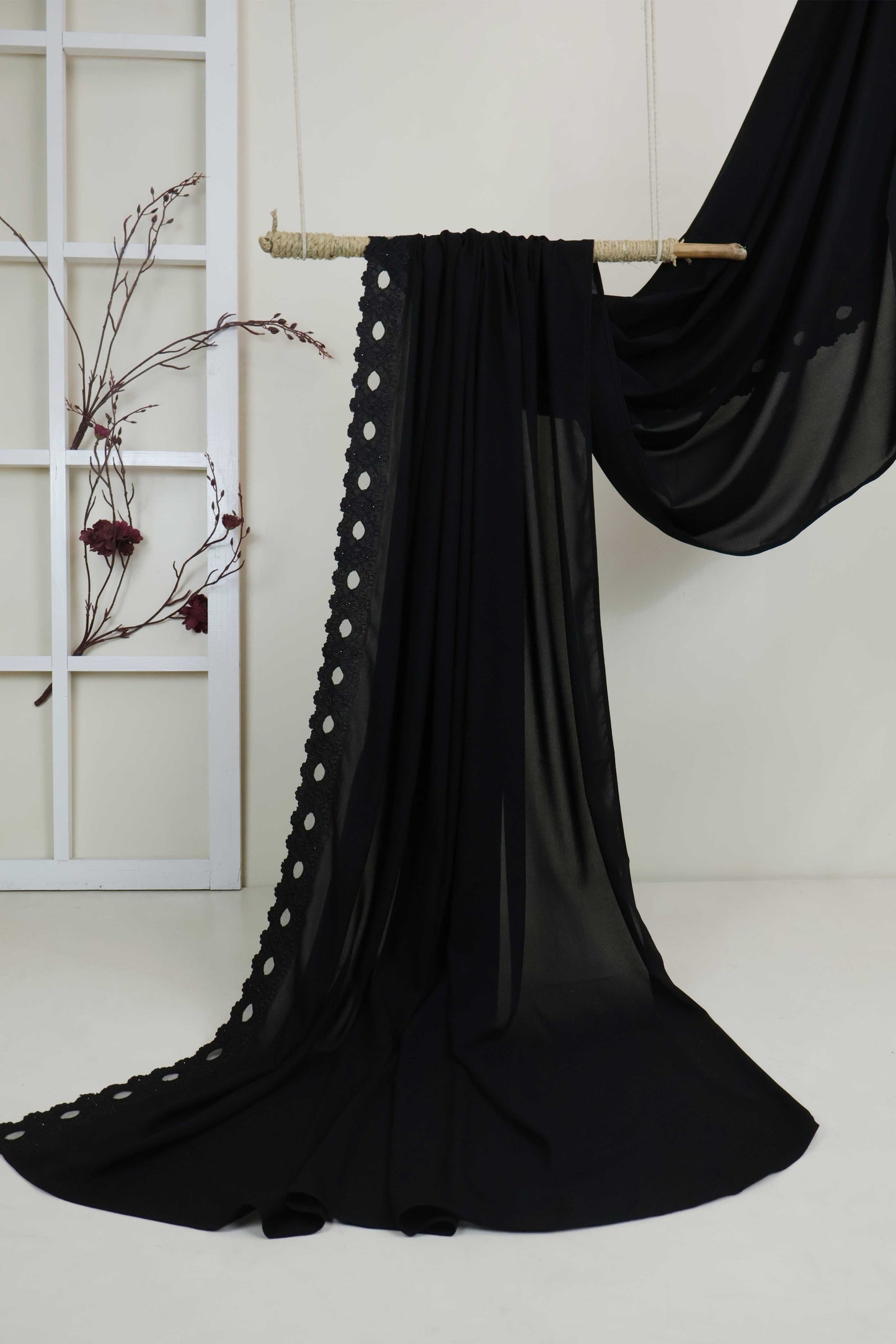 Embroidered Boarder Shawl HLSH168