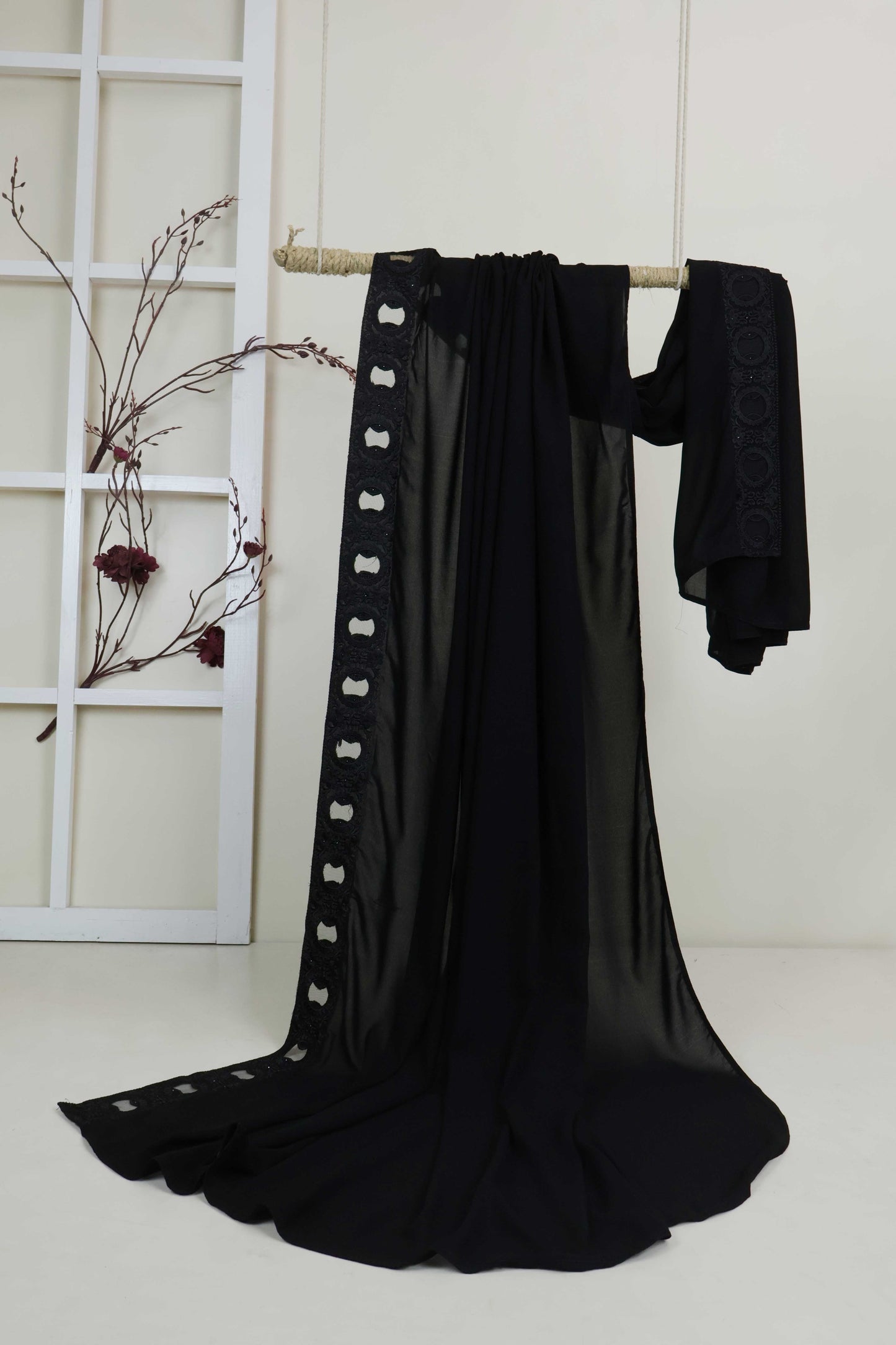 Embroidered Boarder Shawl HLSH167