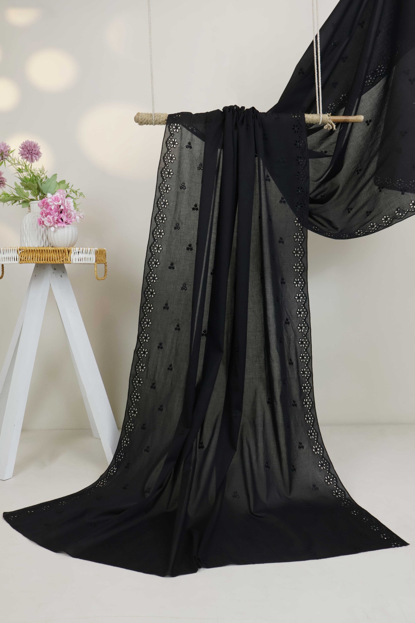 Embroidered Lawn Shawl HLSH177