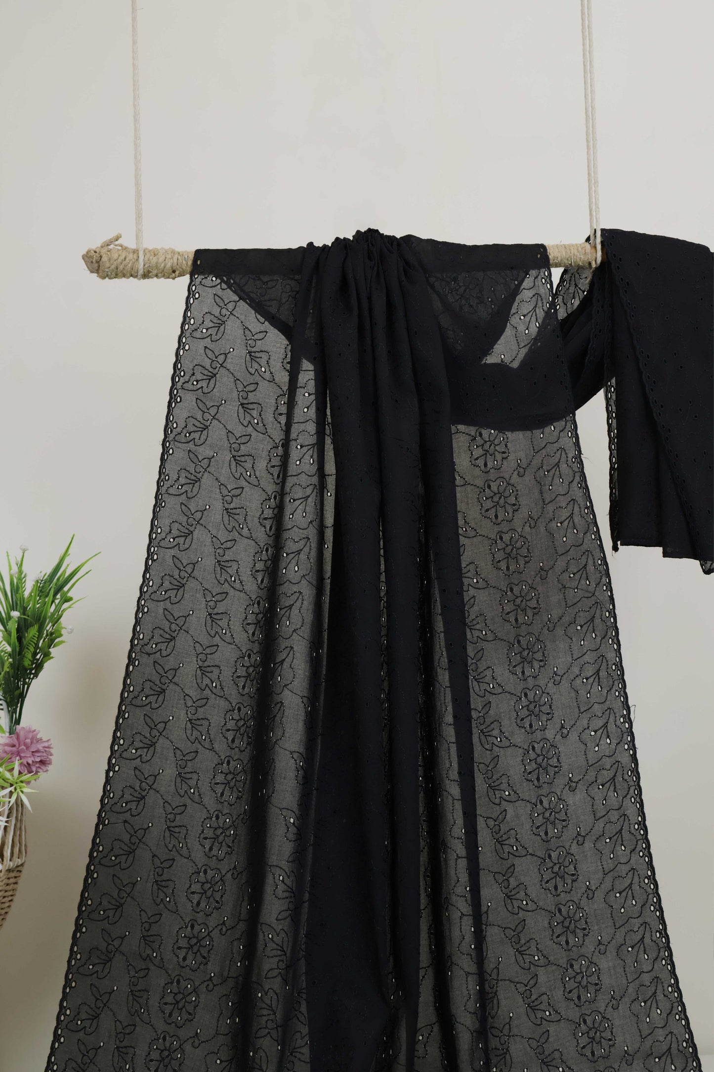 Full Embroidered Lawn Shawl HLSH182