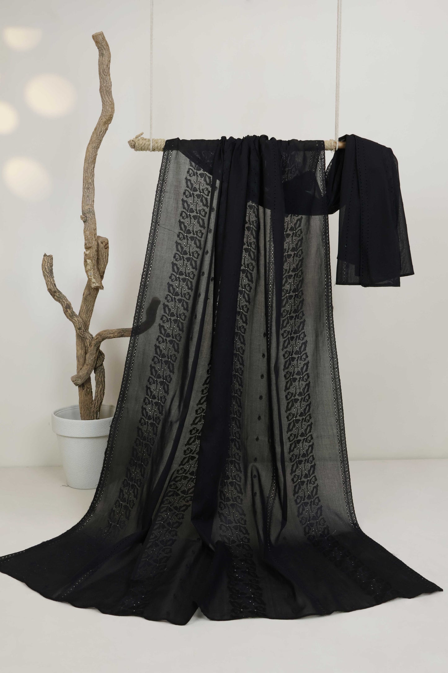 Embroidered Lawn Shawl HLSH184