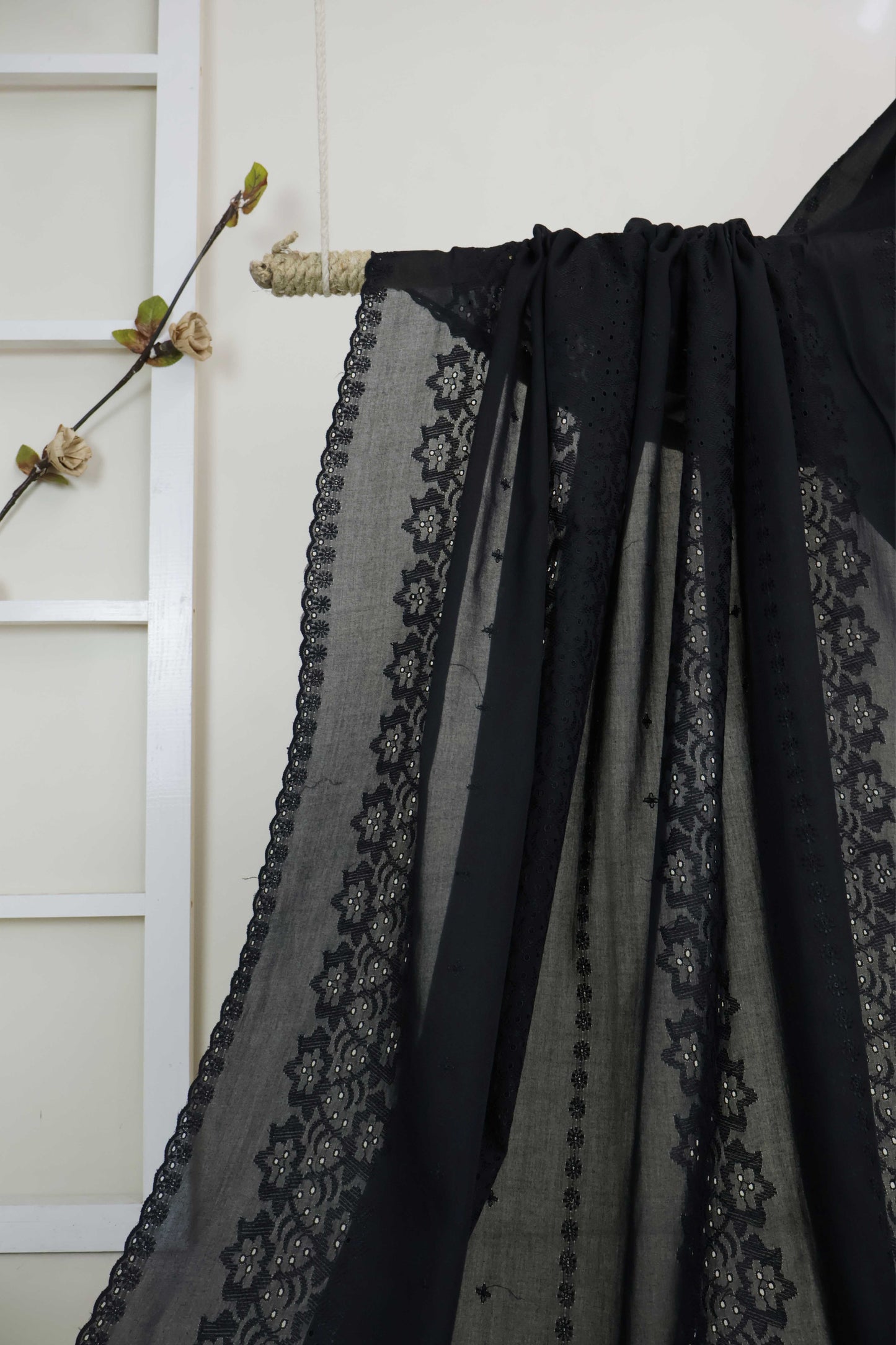 Embroidered Lawn Shawl HLSH185