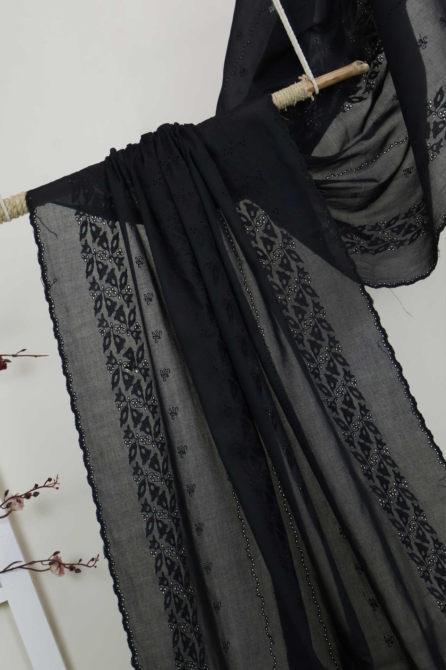 Embroidered Lawn Shawl HLSH186