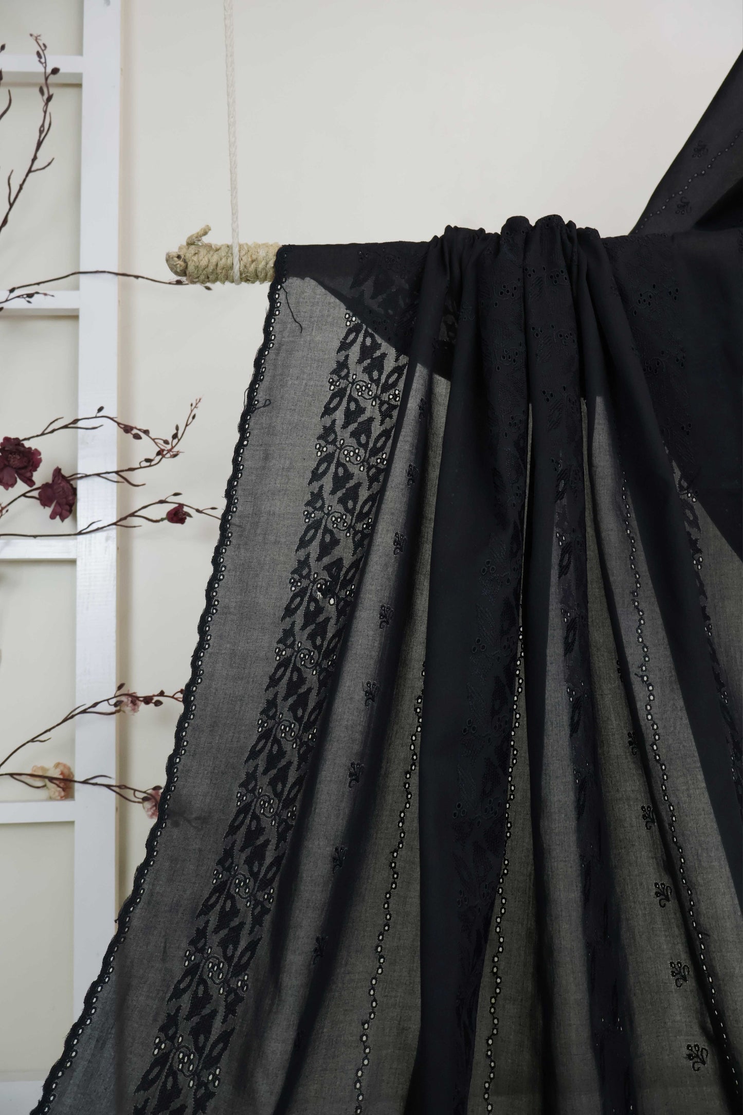 Embroidered Lawn Shawl HLSH186
