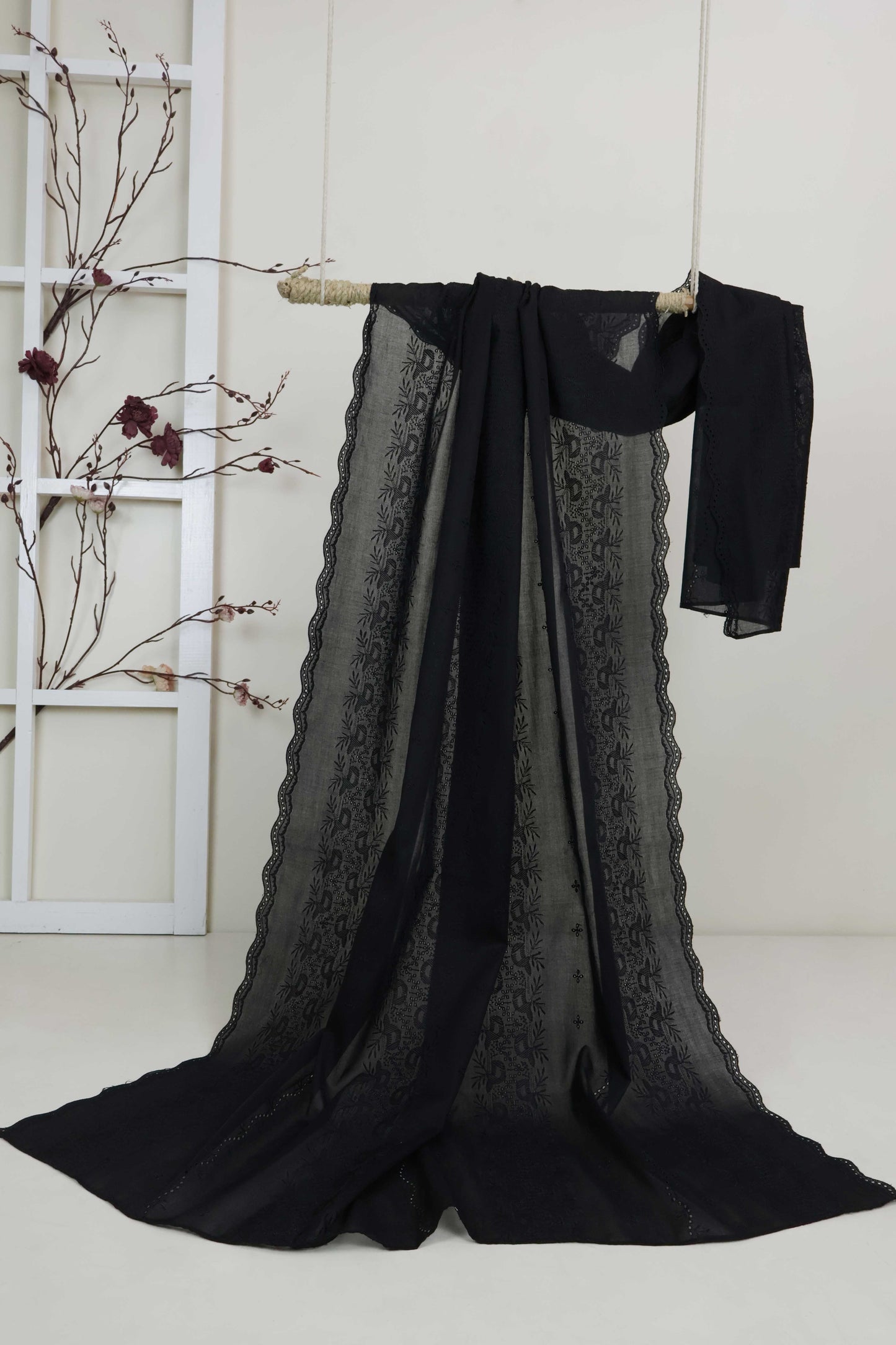 Embroidered Lawn Shawl HLSH187