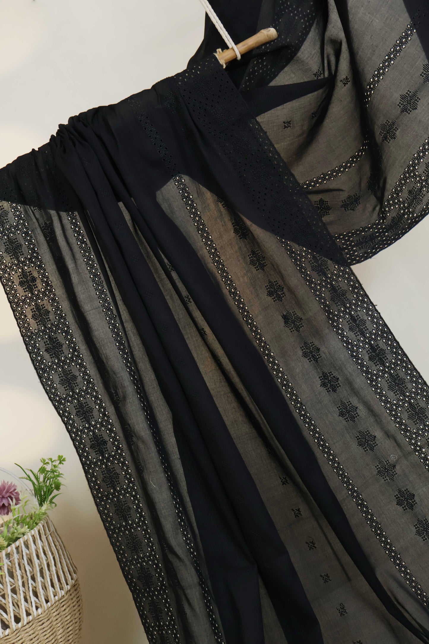 Embroidered Lawn Shawl HLSH205