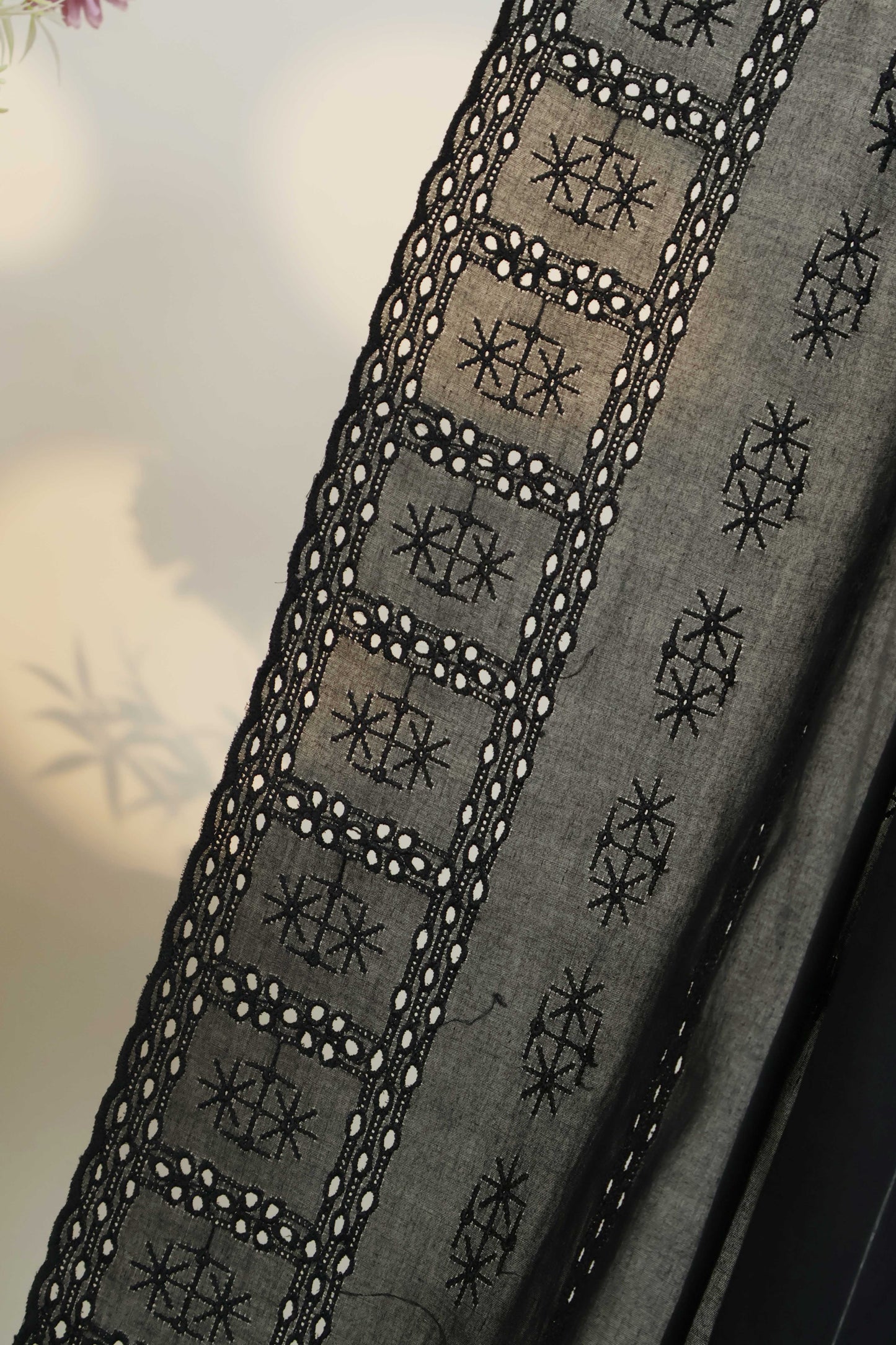 Embroidered Lawn Shawl HLSH203