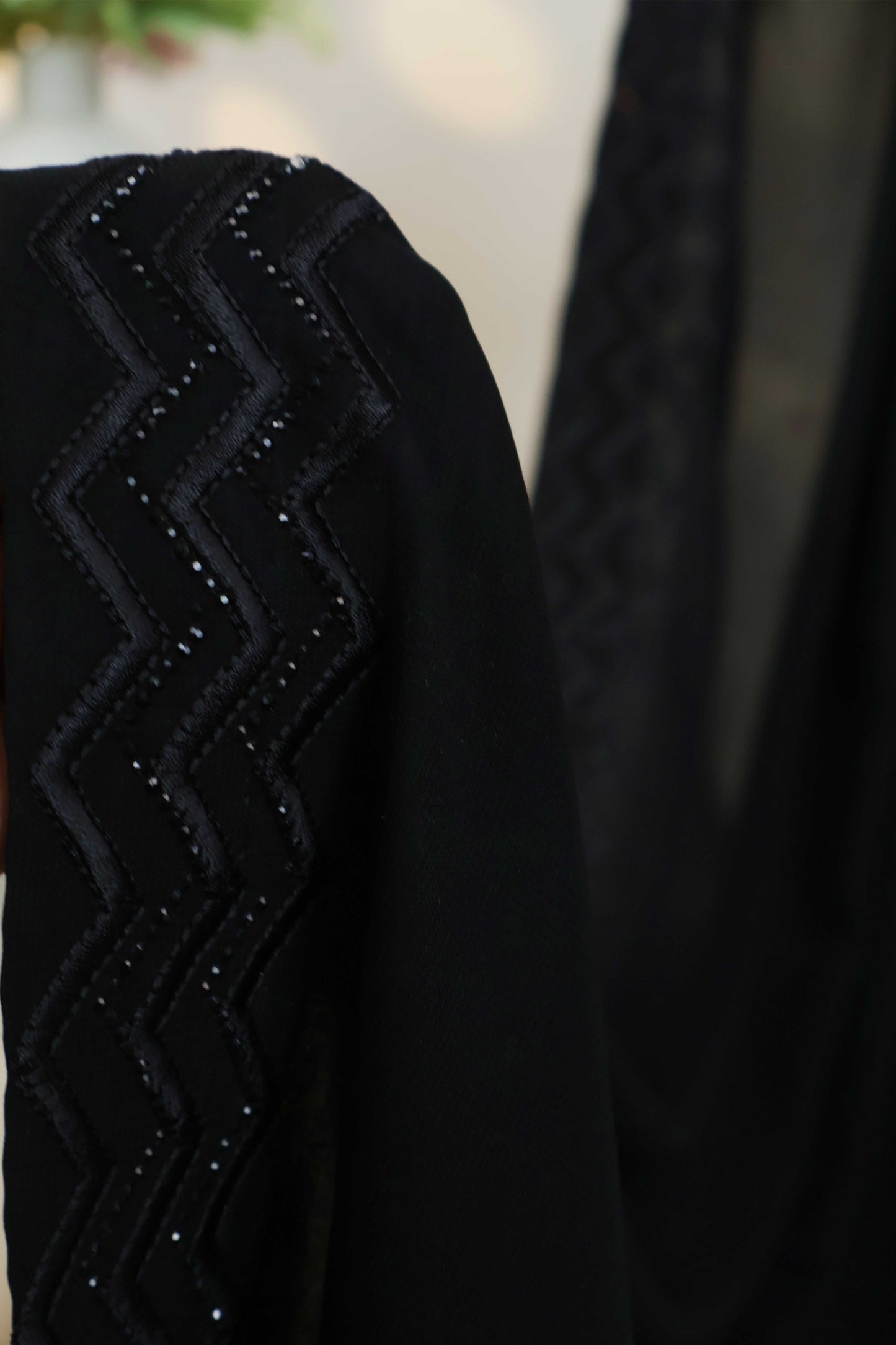 Embroidered Boarder Shawl HLSH192