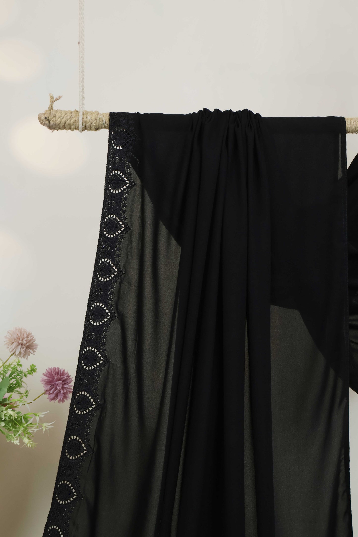 Embroidered Boarder Shawl HLSH190