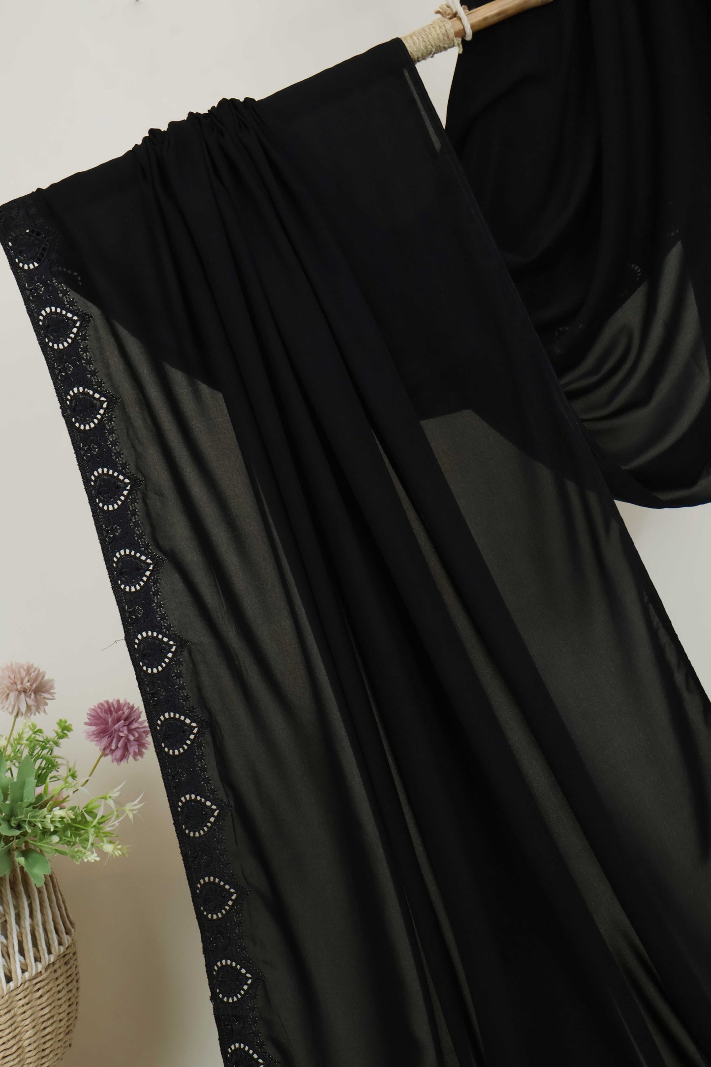 Embroidered Boarder Shawl HLSH190