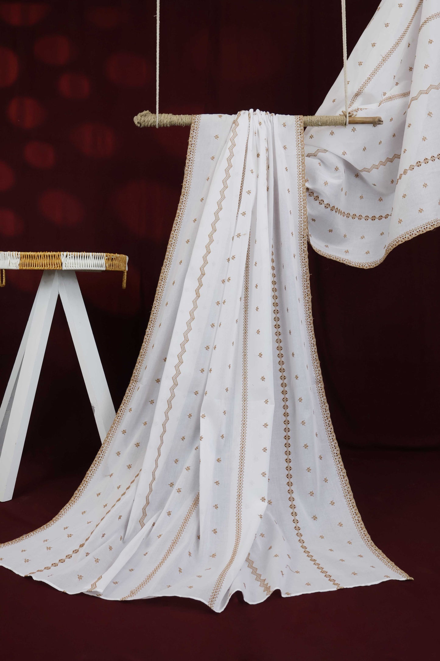 Embroidered Lawn Shawl HLSH196