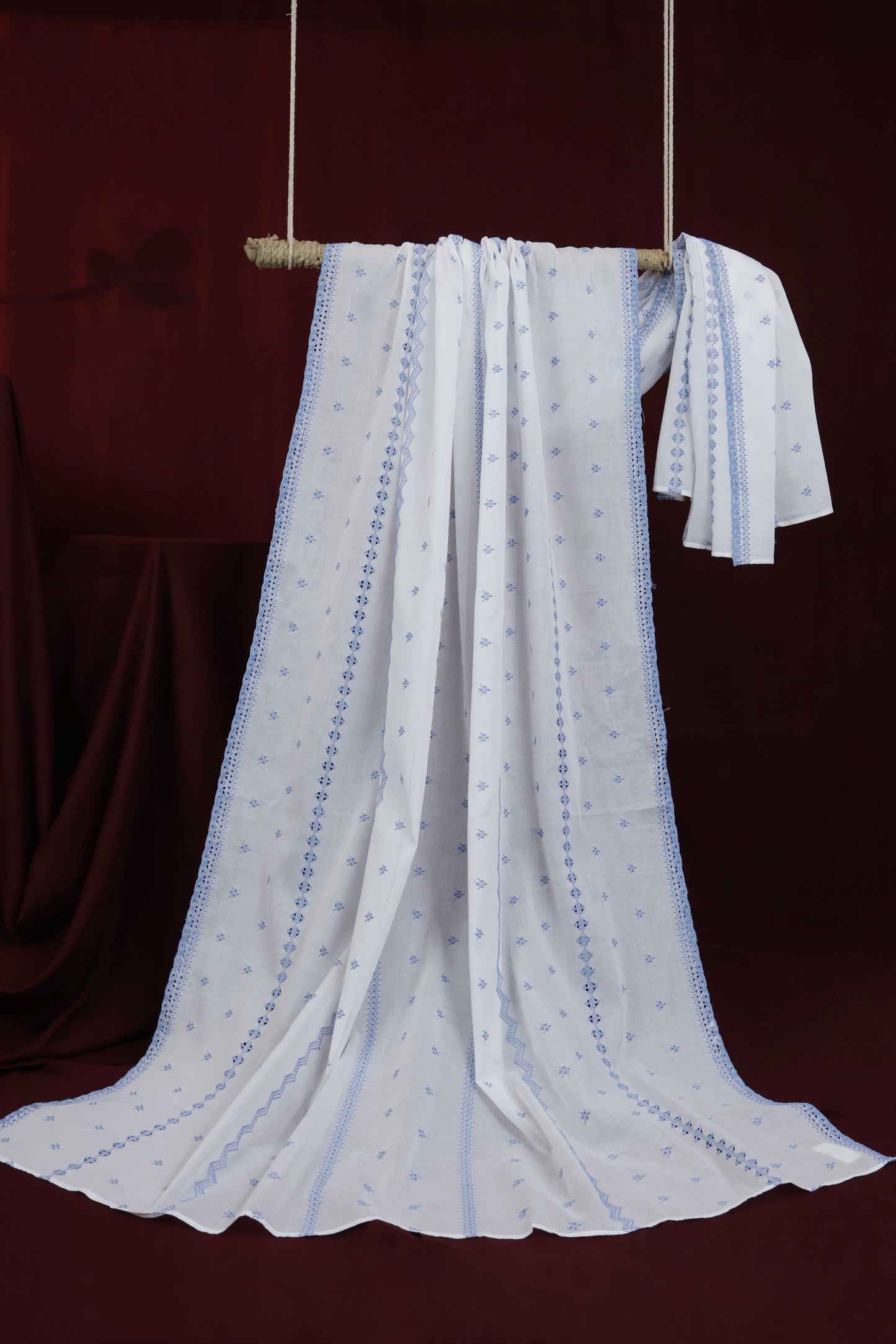 Embroidered Lawn Shawl HLSH199