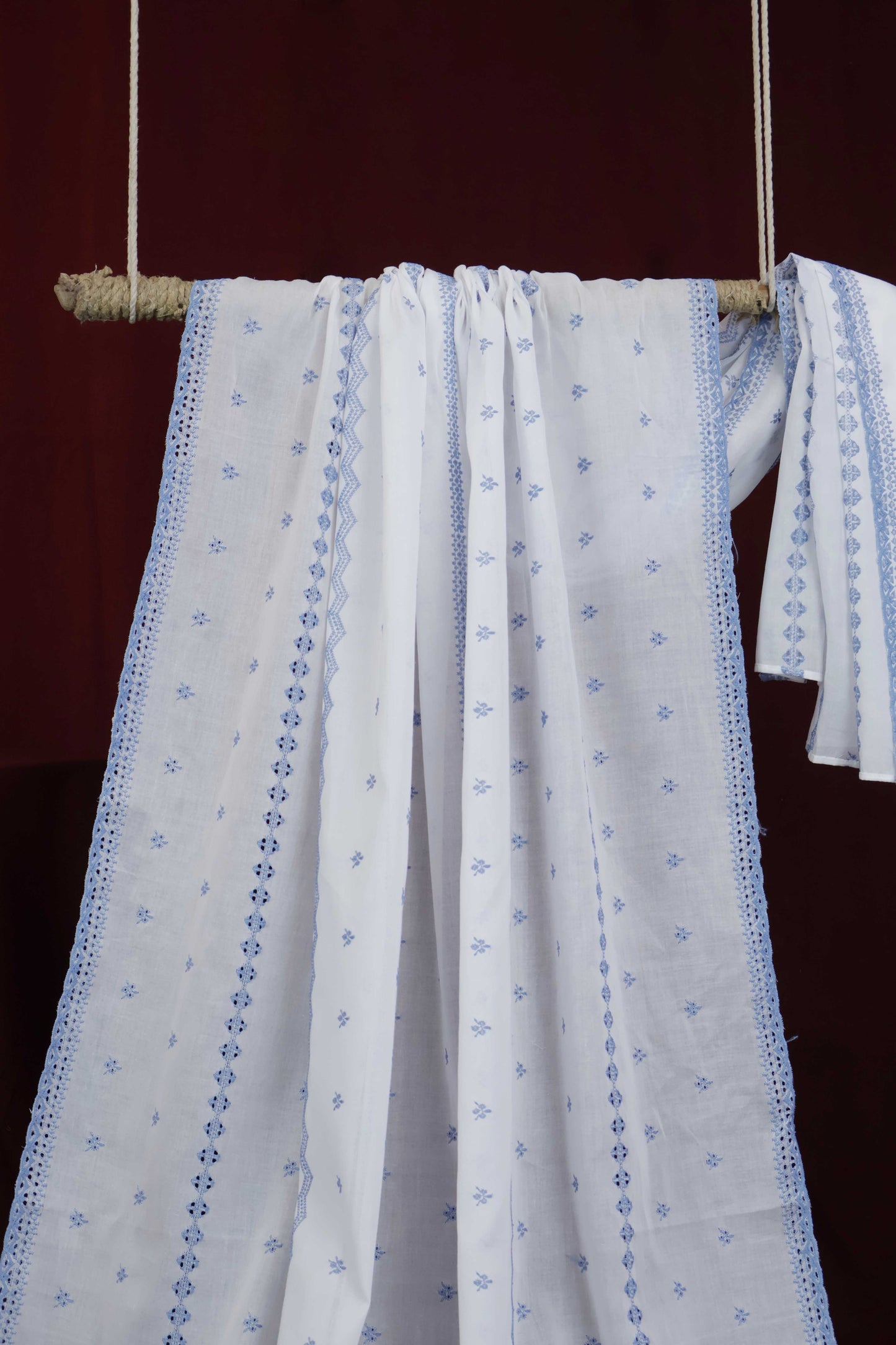Embroidered Lawn Shawl HLSH199