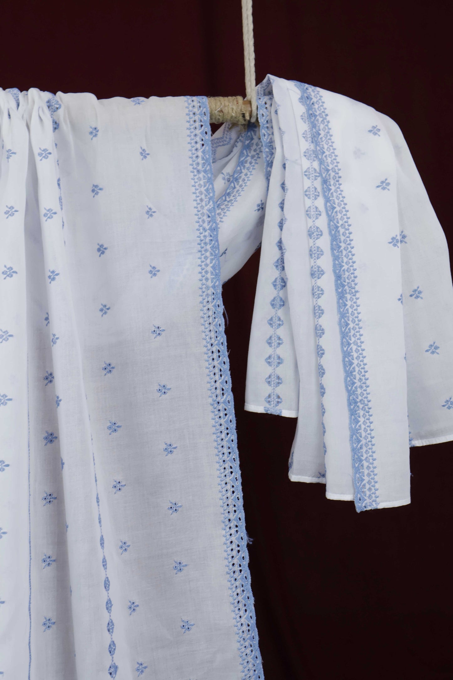 Embroidered Lawn Shawl HLSH199