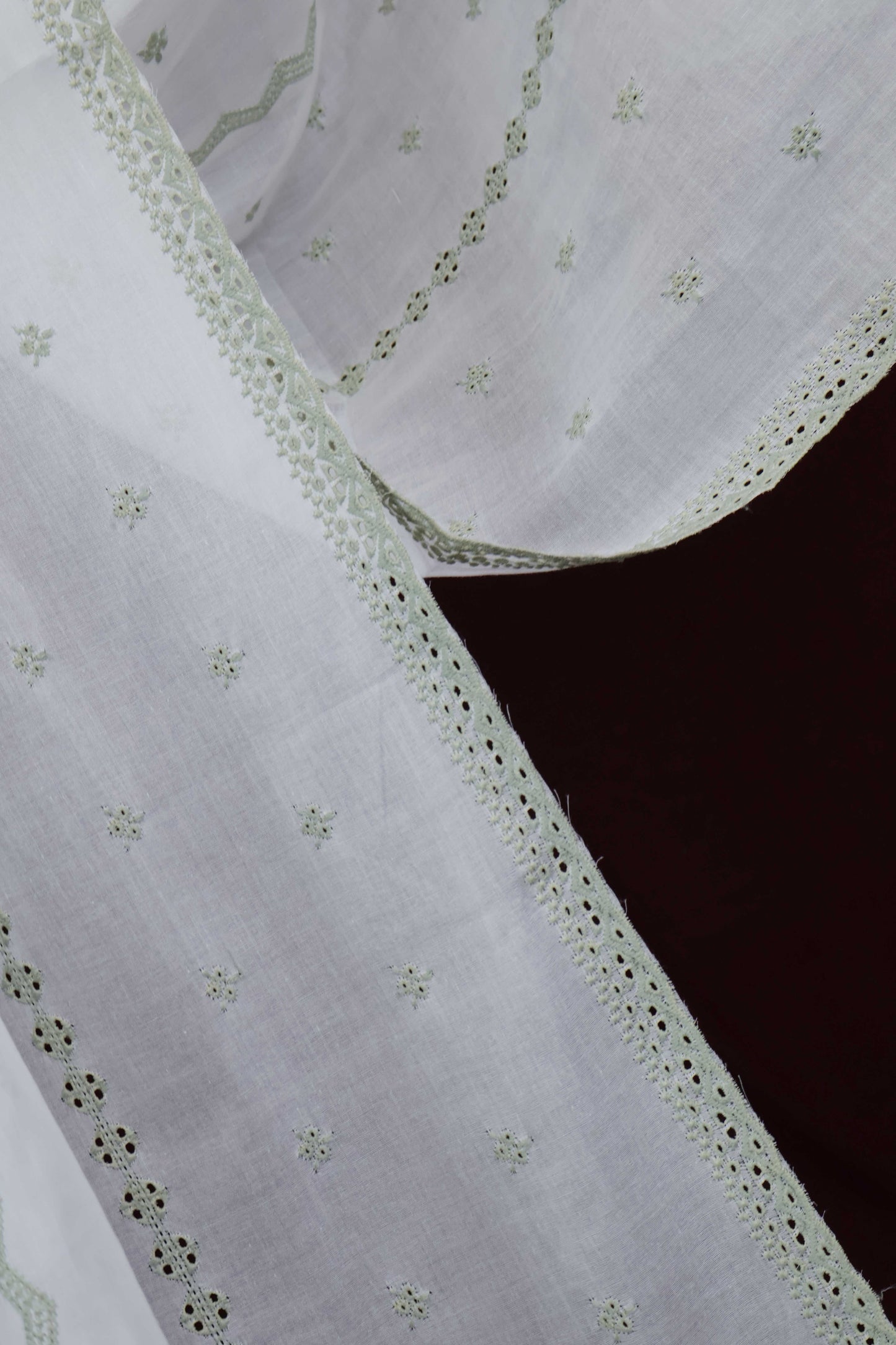 Embroidered Lawn Shawl HLSH201