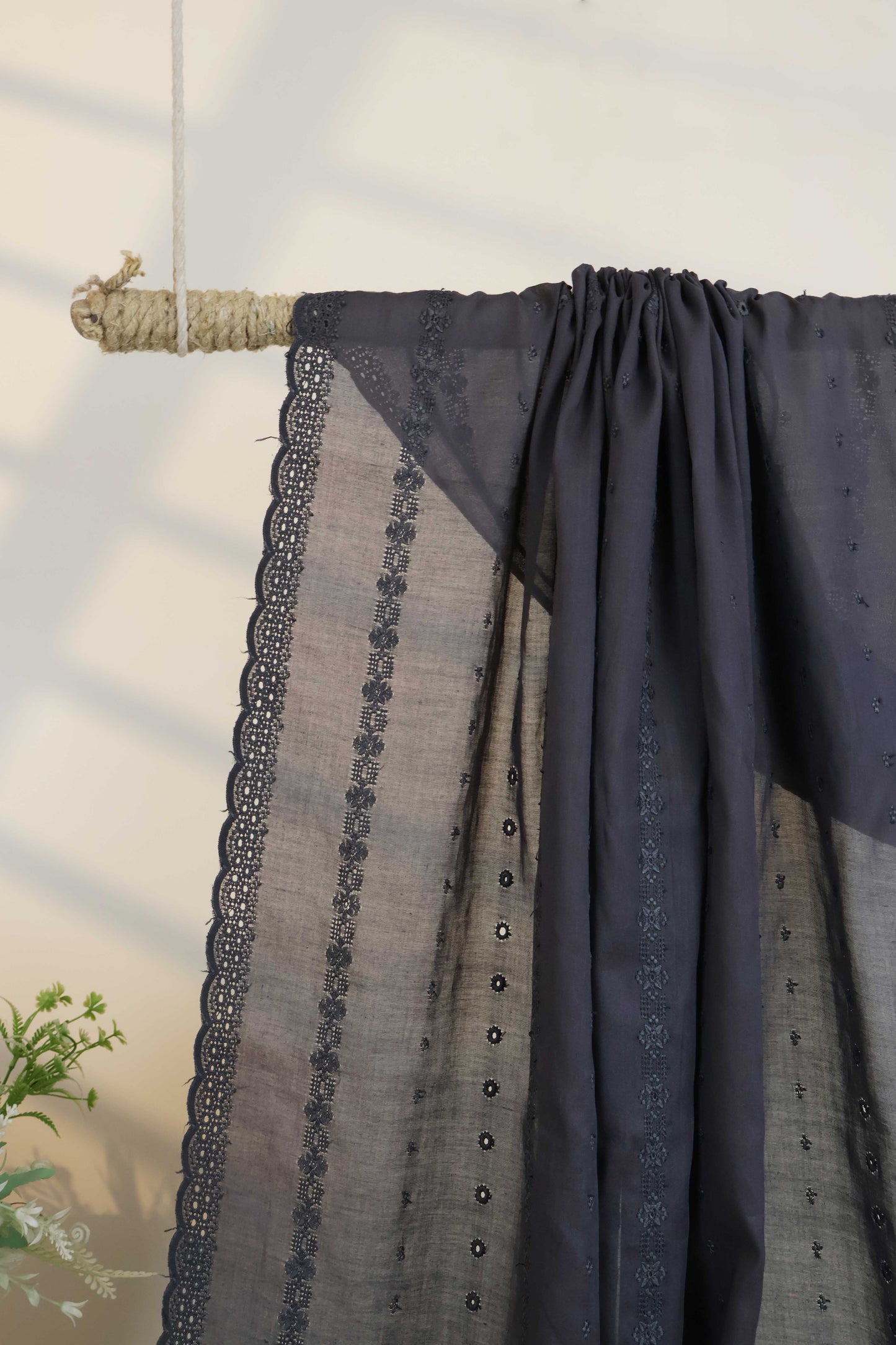 Embroidered Lawn Shawl 3787II