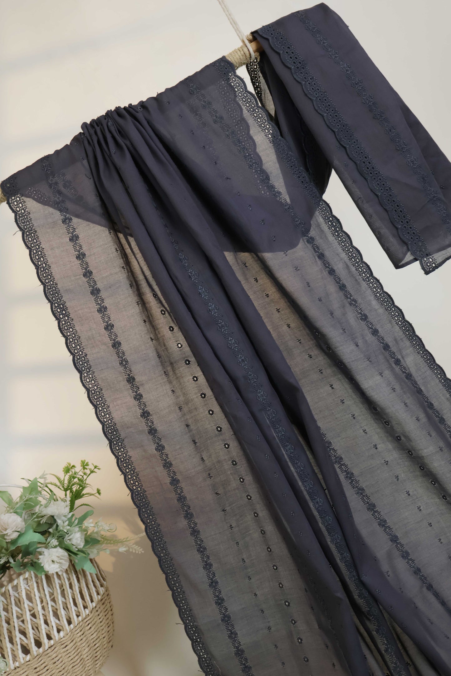 Embroidered Lawn Shawl 3787II