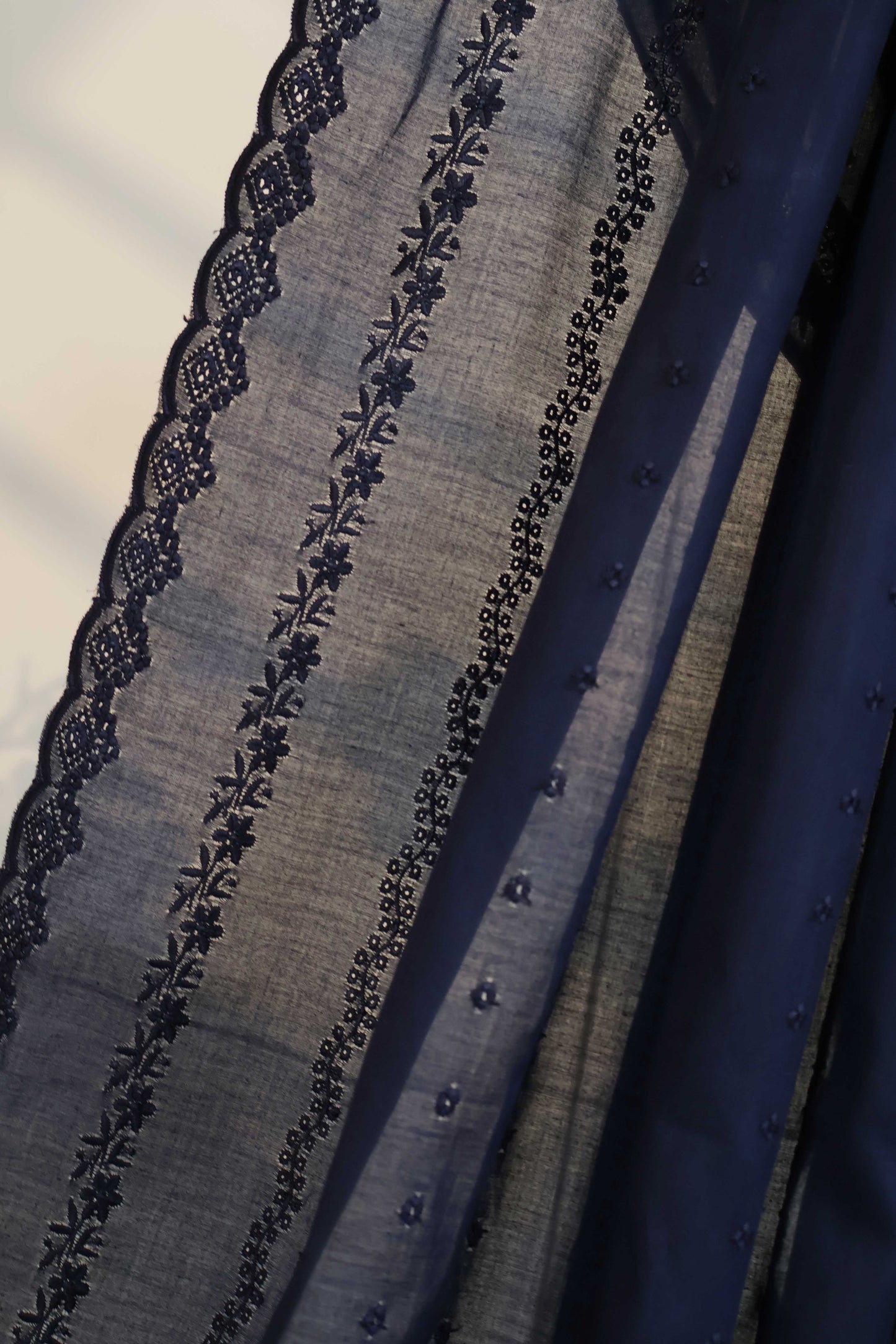 Embroidered Lawn Shawl 3787GG