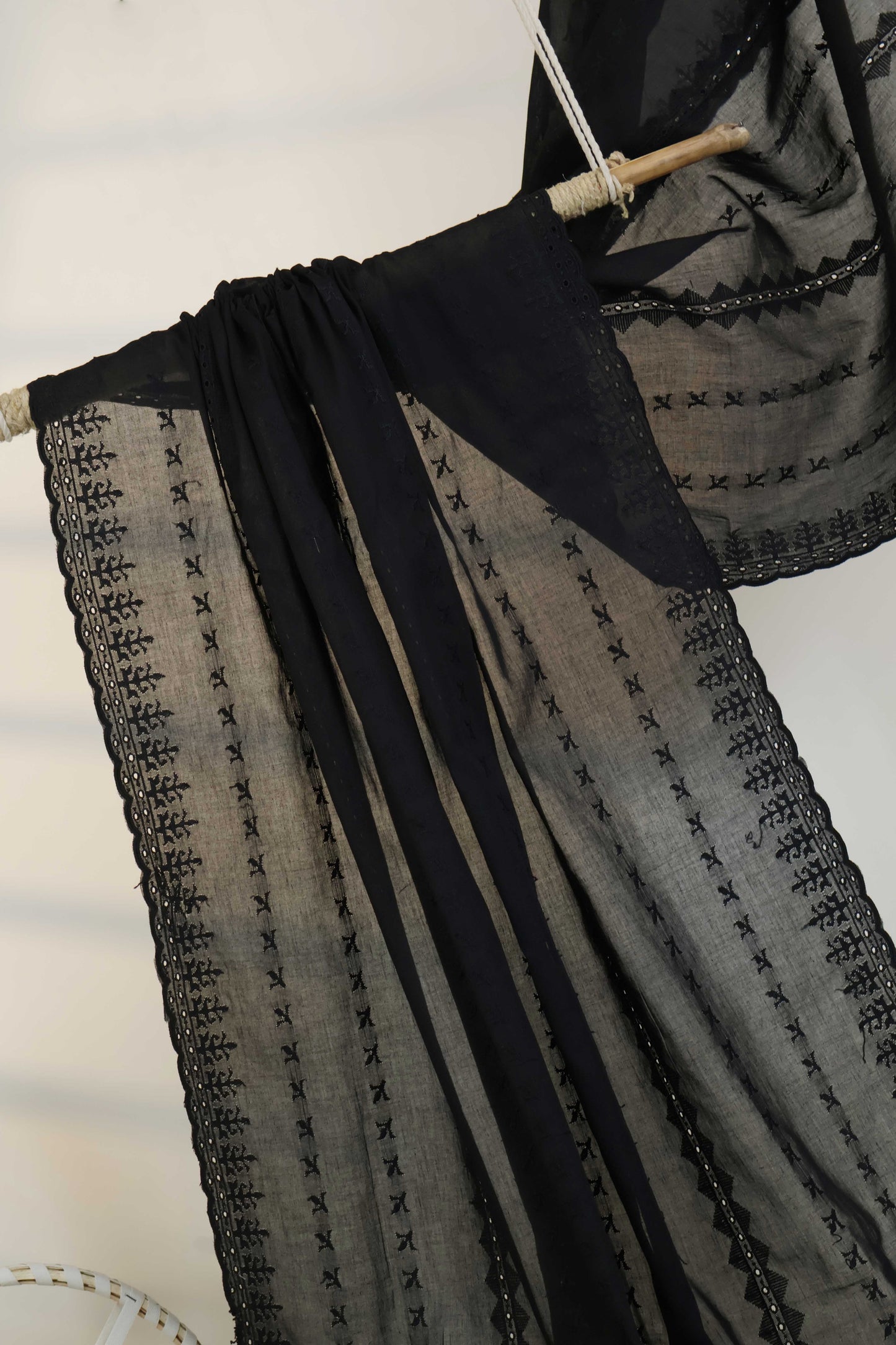 Embroidered Lawn Shawl HLSH208