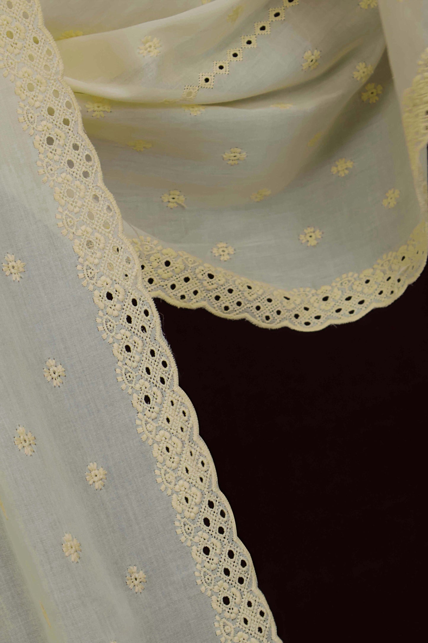 Embroidered Lawn Shawl HLSH217