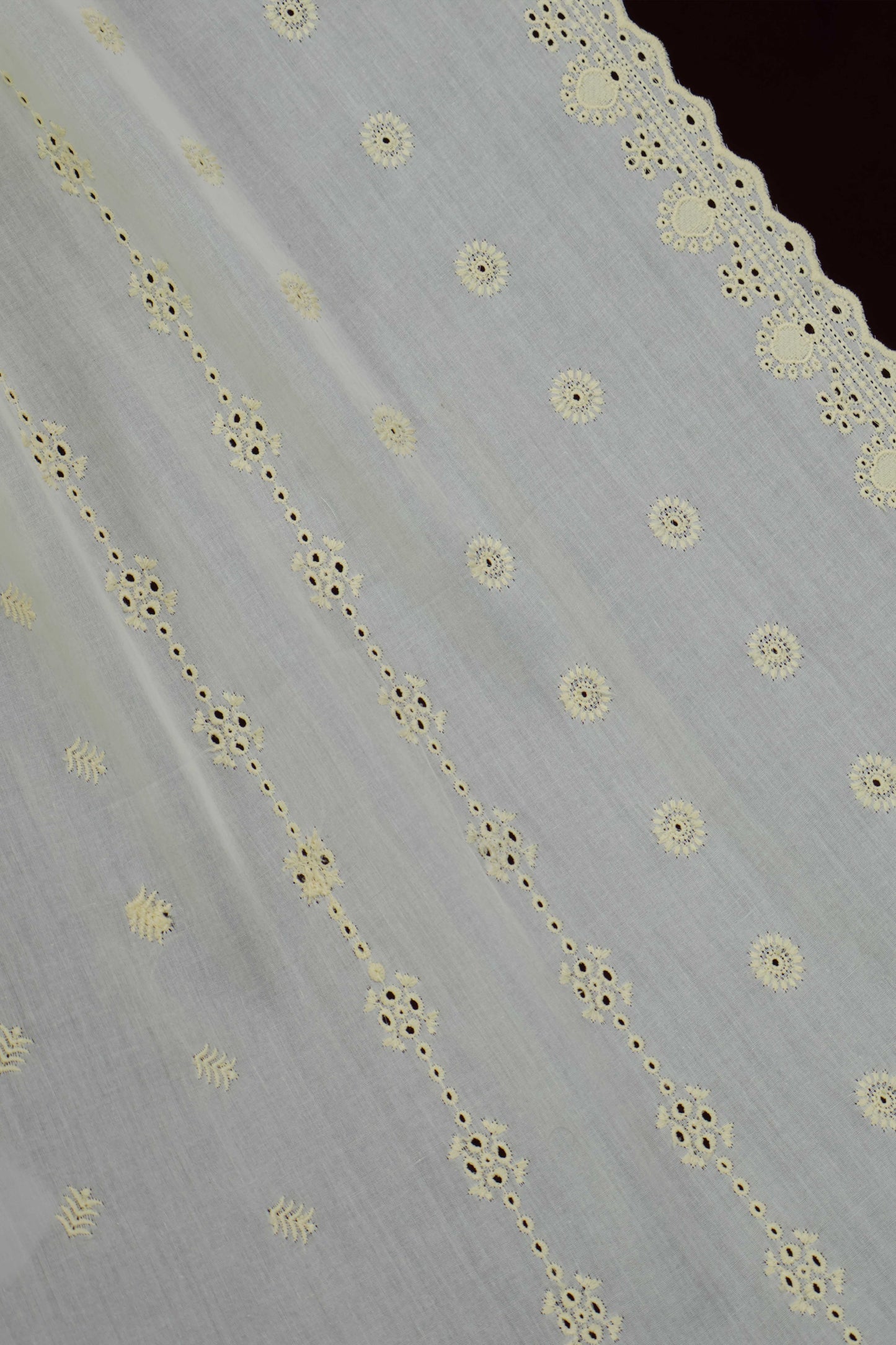 Embroidered Lawn Shawl HLSH223