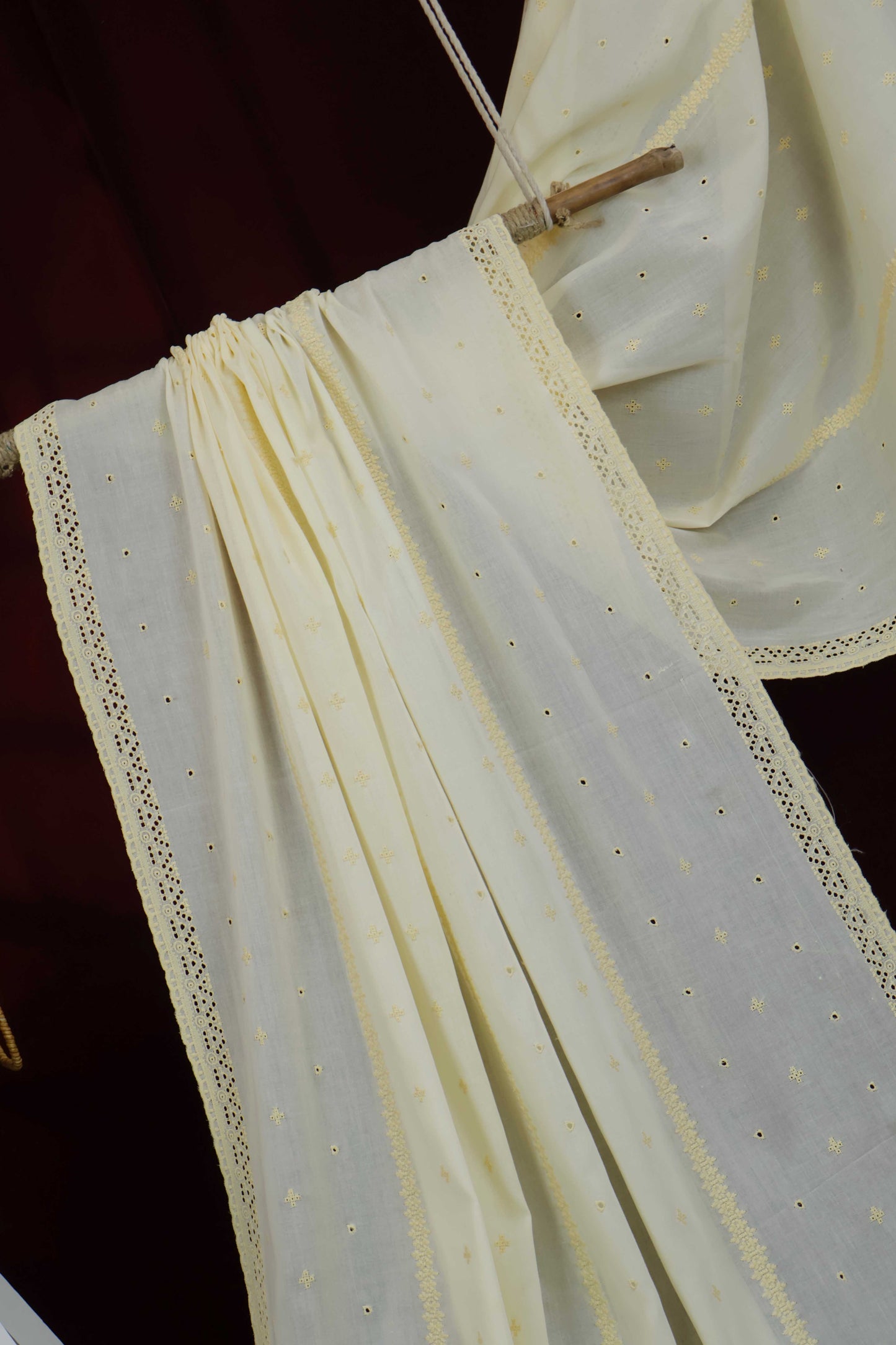 Embroidered Lawn Shawl HLSH224